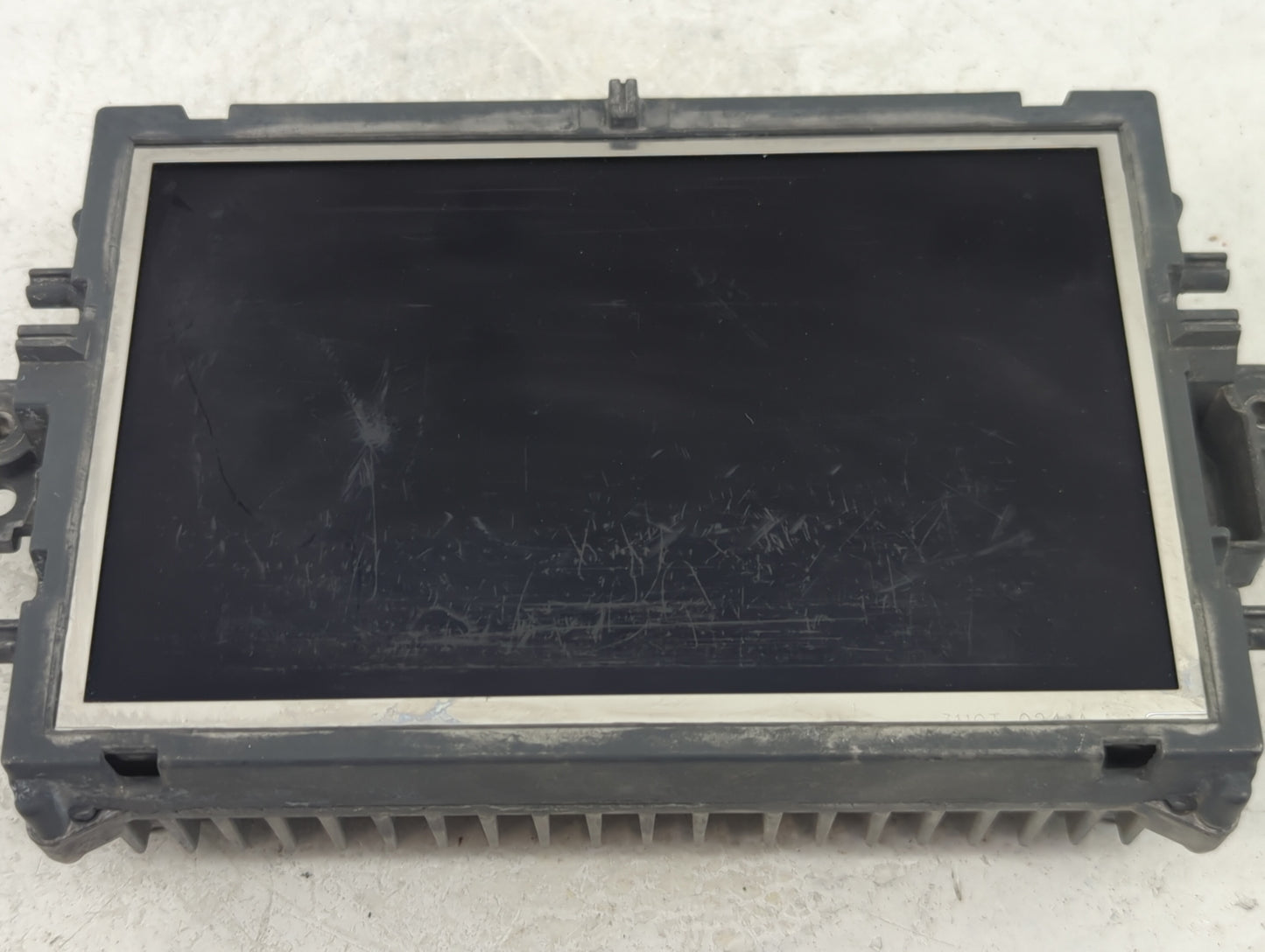 2012-2013 Mercedes-benz E350 Information Display Screen - Oemusedautoparts1.com