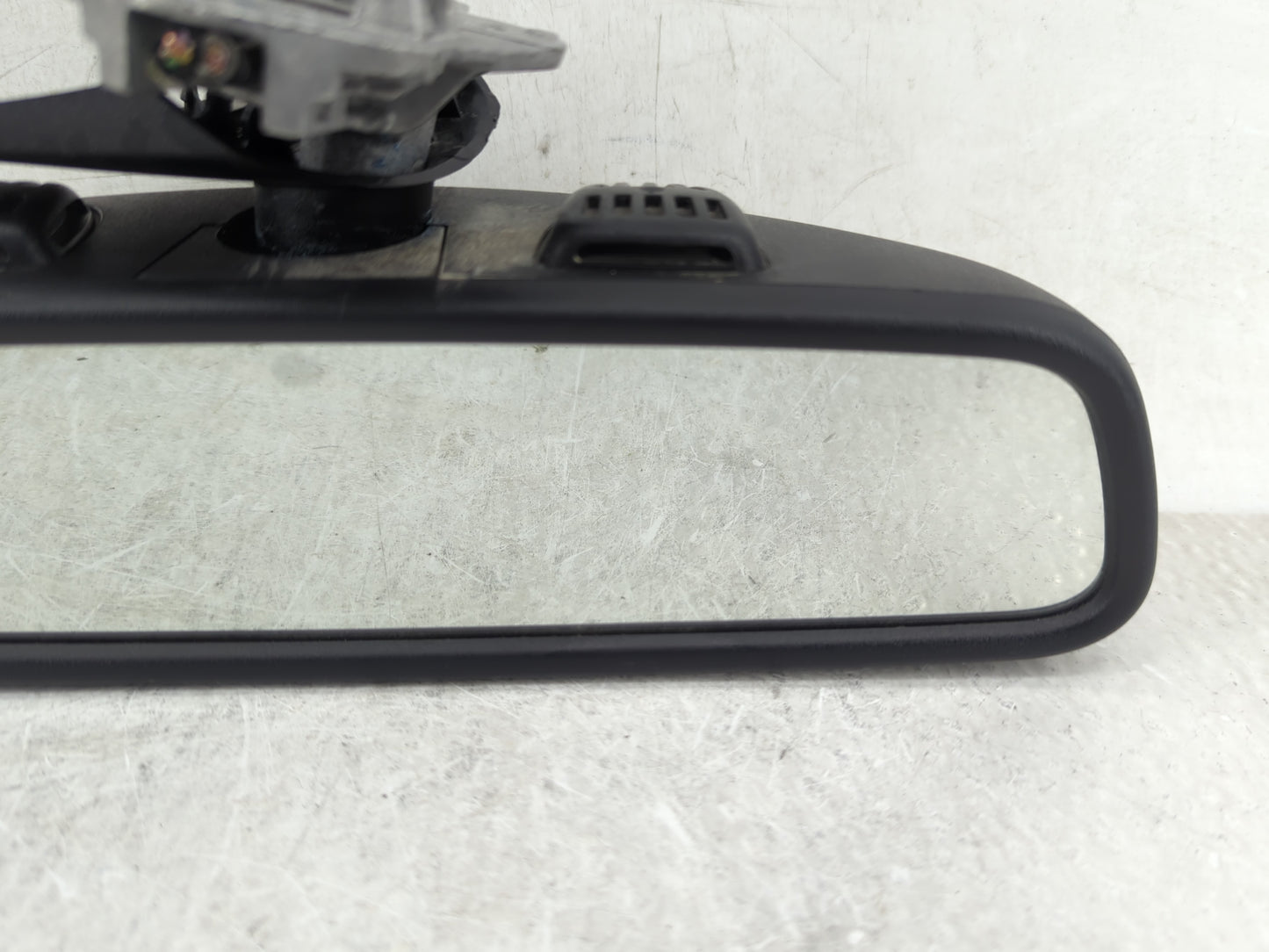 2013 Mercedes-Benz E350 Interior Rear View Mirror Replacement OEM Fits OEM Used Auto Parts - Oemusedautoparts1.com