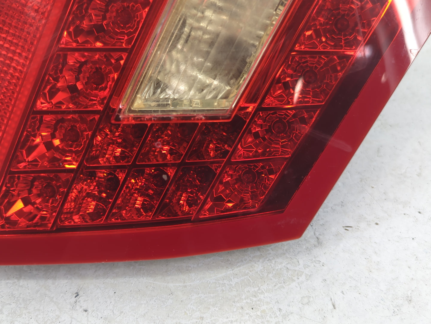2010-2013 Mercedes-Benz E350 Tail Light Assembly Driver Left OEM P/N:A046317 Fits Fits 2010 2011 2012 2013 OEM Used Auto Par