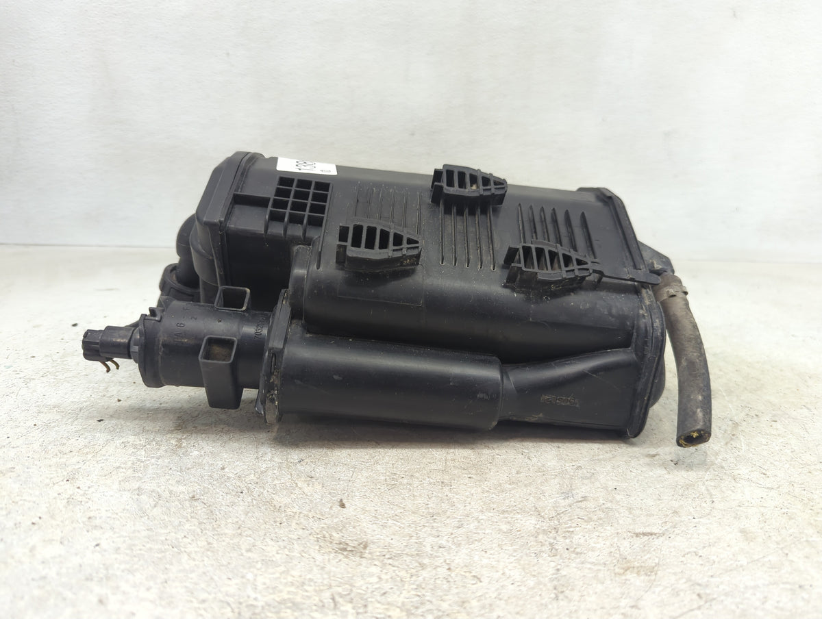 2013 Mercedes-benz E350 Fuel Vapor Charcoal Canister - Oemusedautoparts1.com