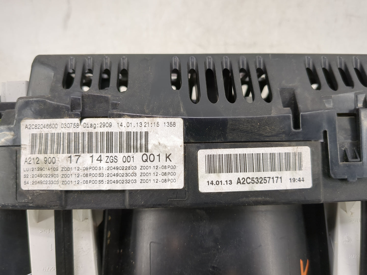 2013 Mercedes-Benz E350 Instrument Cluster Speedometer Gauges P/N:A2129001714 A2C82046600, A2C53257171 Miles:65K Fits Fits 2