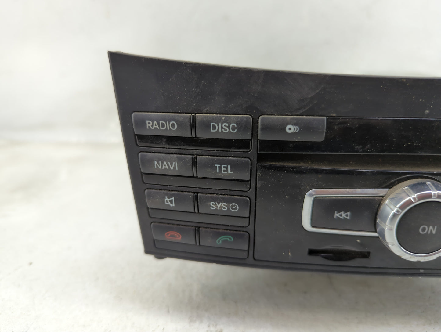 2013 Mercedes-Benz E350 Radio AM FM Cd Player Receiver Replacement P/N:A 212 900 90 16 Fits OEM Used Auto Parts - Oemusedaut