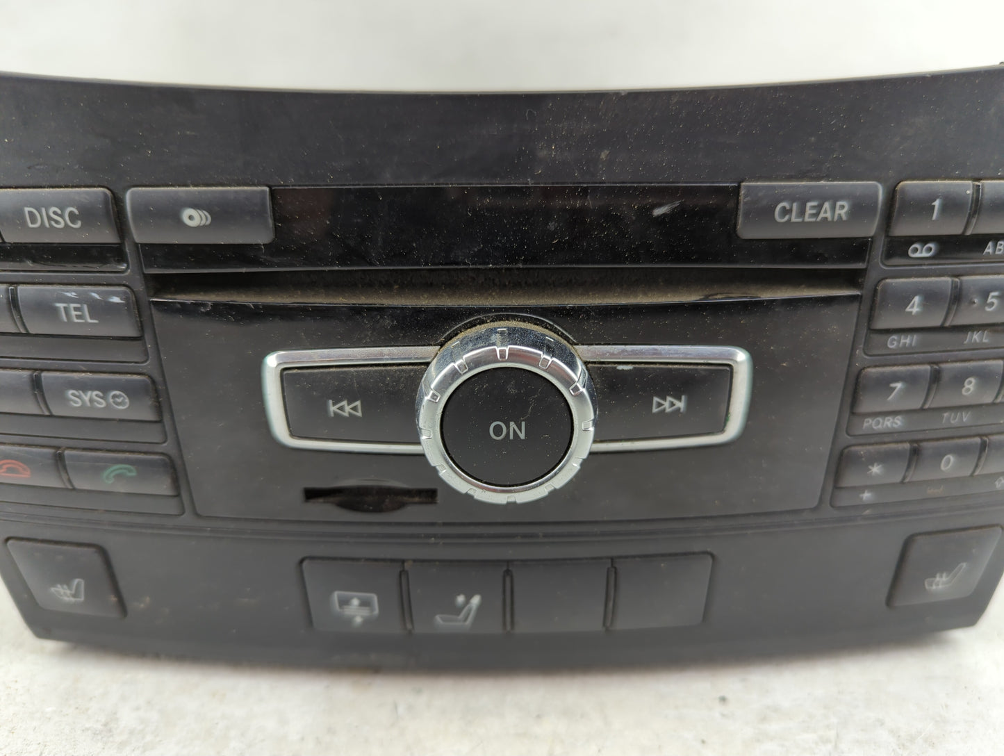 2013 Mercedes-Benz E350 Radio AM FM Cd Player Receiver Replacement P/N:A 166 902 78 04 A 212 900 58 18 Fits OEM Used Auto Pa