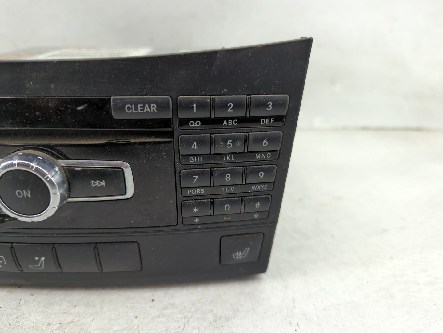 2013 Mercedes-Benz E350 Radio AM FM Cd Player Receiver Replacement P/N:A 166 902 78 04 A 212 900 58 18 Fits OEM Used Auto Pa