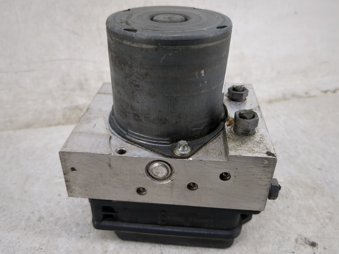 2013 Mercedes-Benz E350 ABS Pump Control Module Replacement P/N:0 265 236 464 Fits Fits 2014 OEM Used Auto Parts - Oemusedau