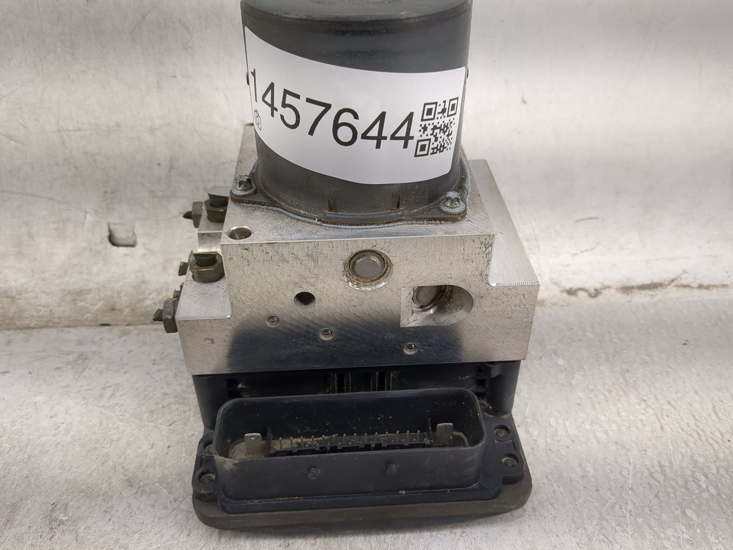 2013 Mercedes-Benz E350 ABS Pump Control Module Replacement P/N:A212 431 72 12 0 265 250 533 Fits OEM Used Auto Parts - Oemu