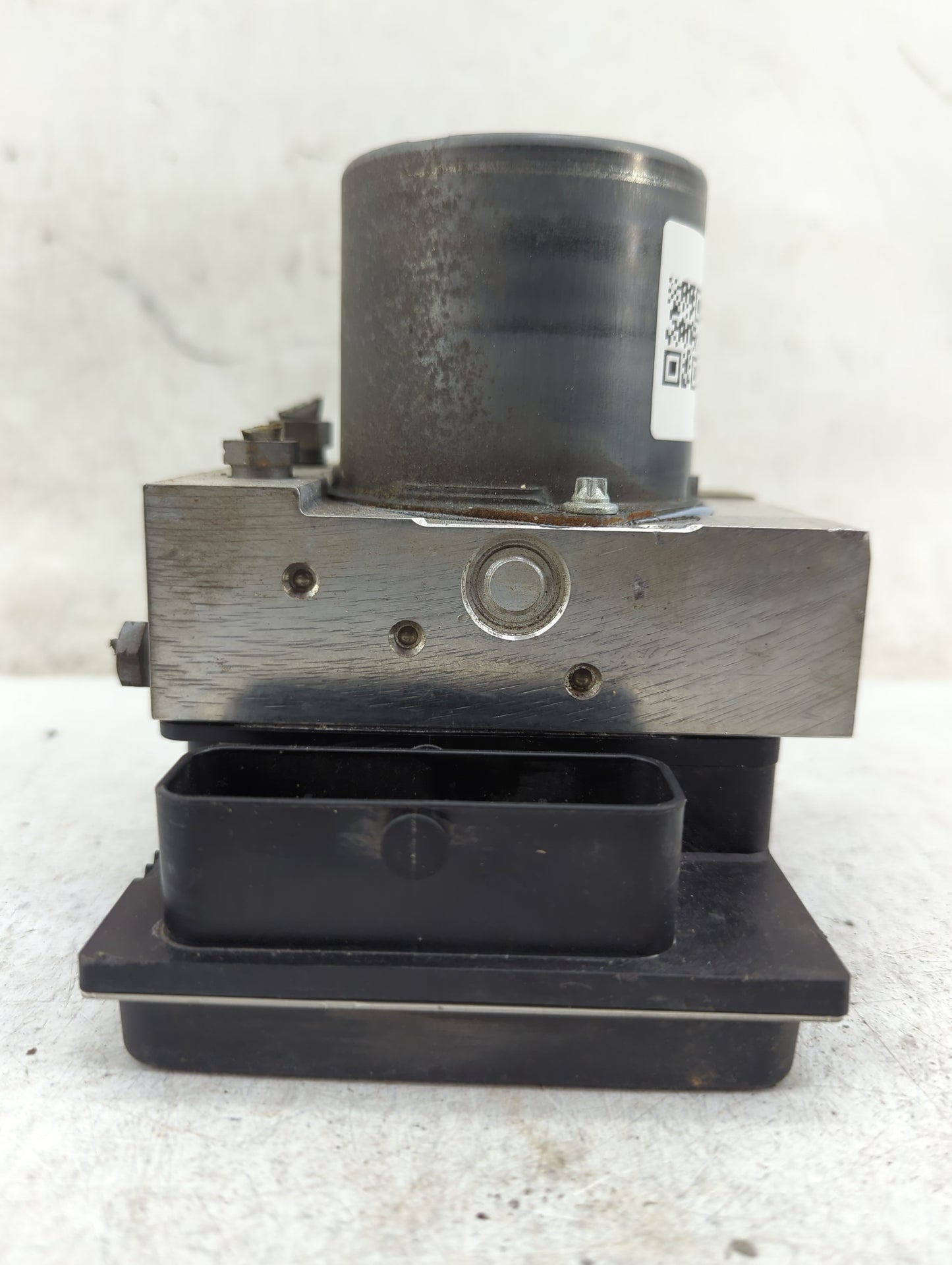 2013 Mercedes-Benz E350 ABS Pump Control Module Replacement P/N:A218 431 09 12 Fits Fits 2014 OEM Used Auto Parts - Oemuseda