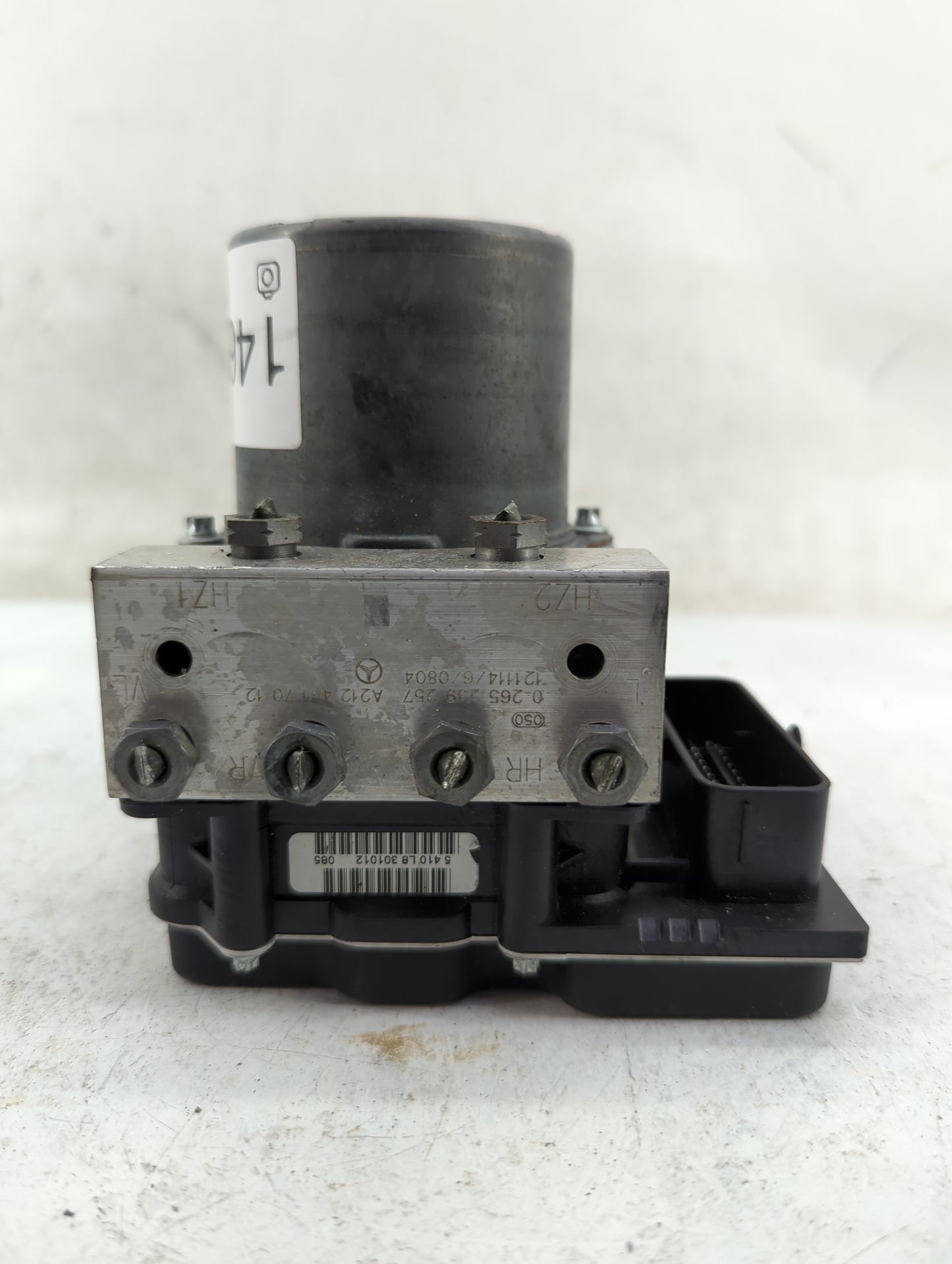 2013 Mercedes-Benz E350 ABS Pump Control Module Replacement Fits OEM Used Auto Parts - Oemusedautoparts1.com