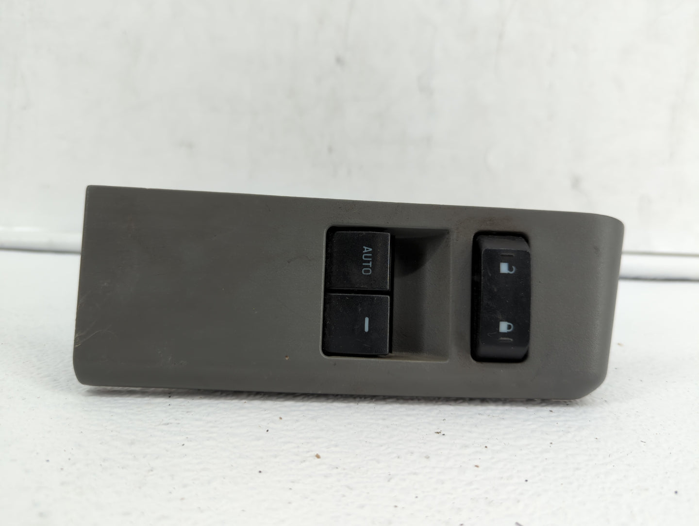 2013 Mercedes-Benz E350 Master Power Window Switch Replacement Driver Side Left P/N:8C3T-14B133-DBS 7L2T-14963-AAW Fits OEM 