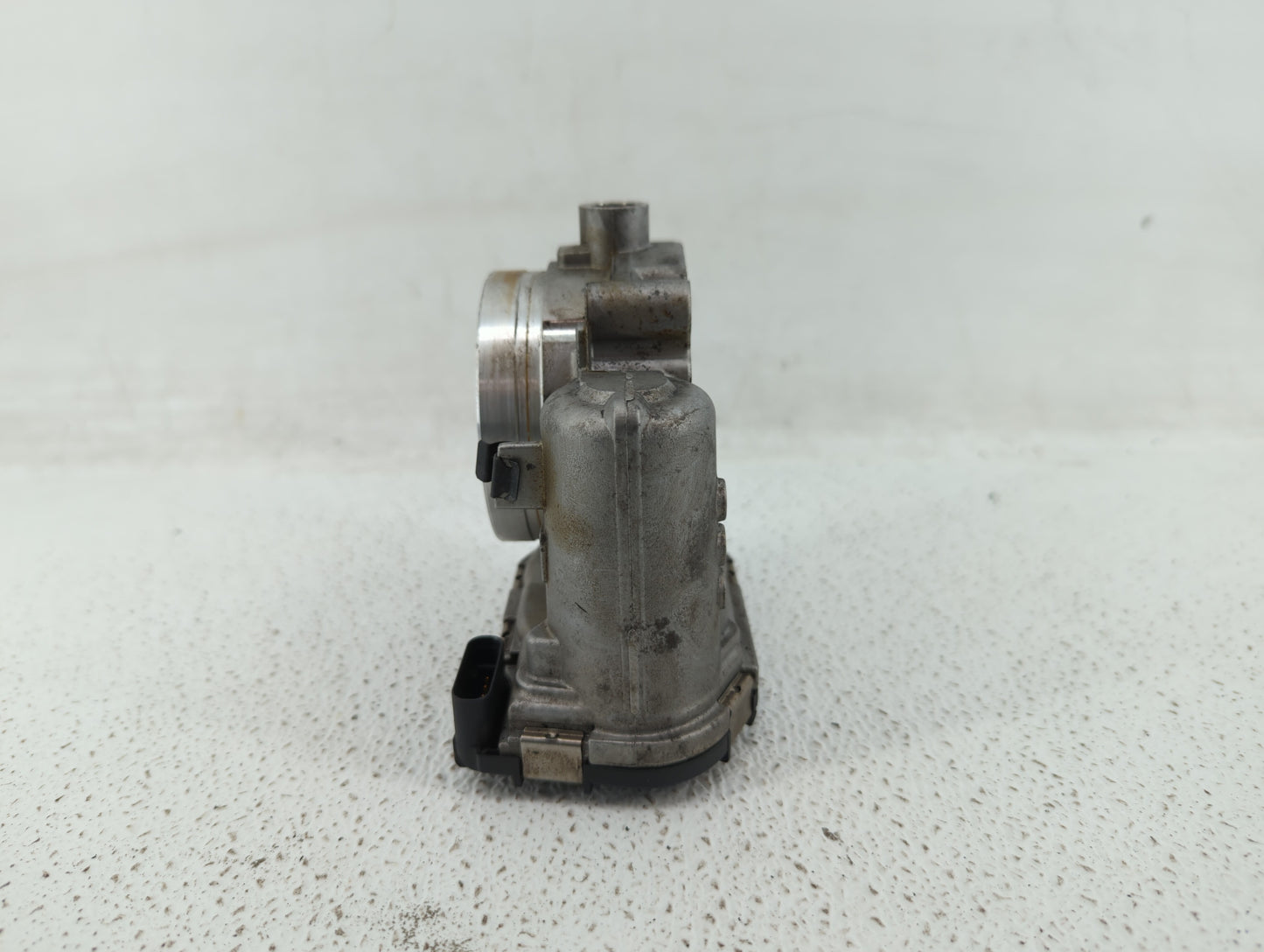 2012-2016 Mercedes-Benz E350 Throttle Body P/N:A 276 141 01 25 2761410125 Fits OEM Used Auto Parts - Oemusedautoparts1.com