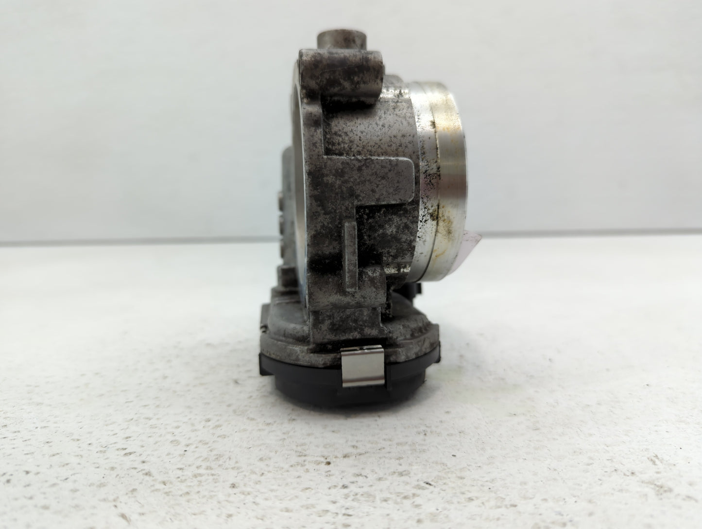 2012-2016 Mercedes-Benz E350 Throttle Body P/N:A 276 141 01 25 2761410125 Fits OEM Used Auto Parts - Oemusedautoparts1.com