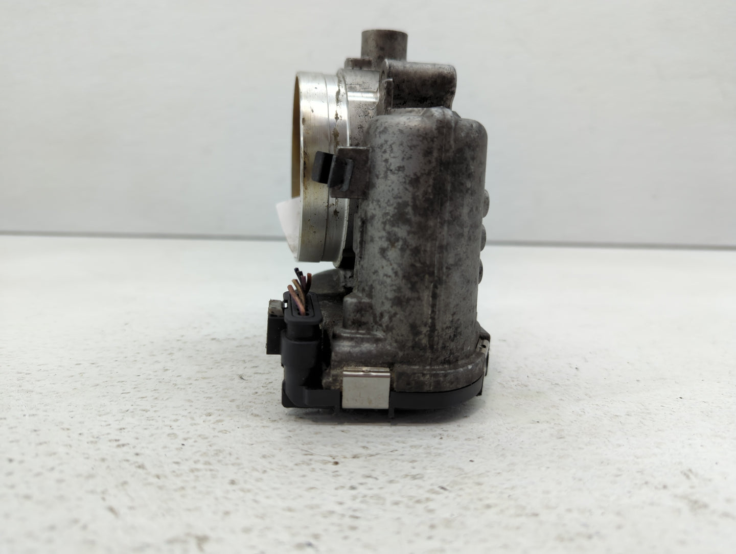 2012-2016 Mercedes-Benz E350 Throttle Body P/N:A 276 141 01 25 2761410125 Fits OEM Used Auto Parts - Oemusedautoparts1.com