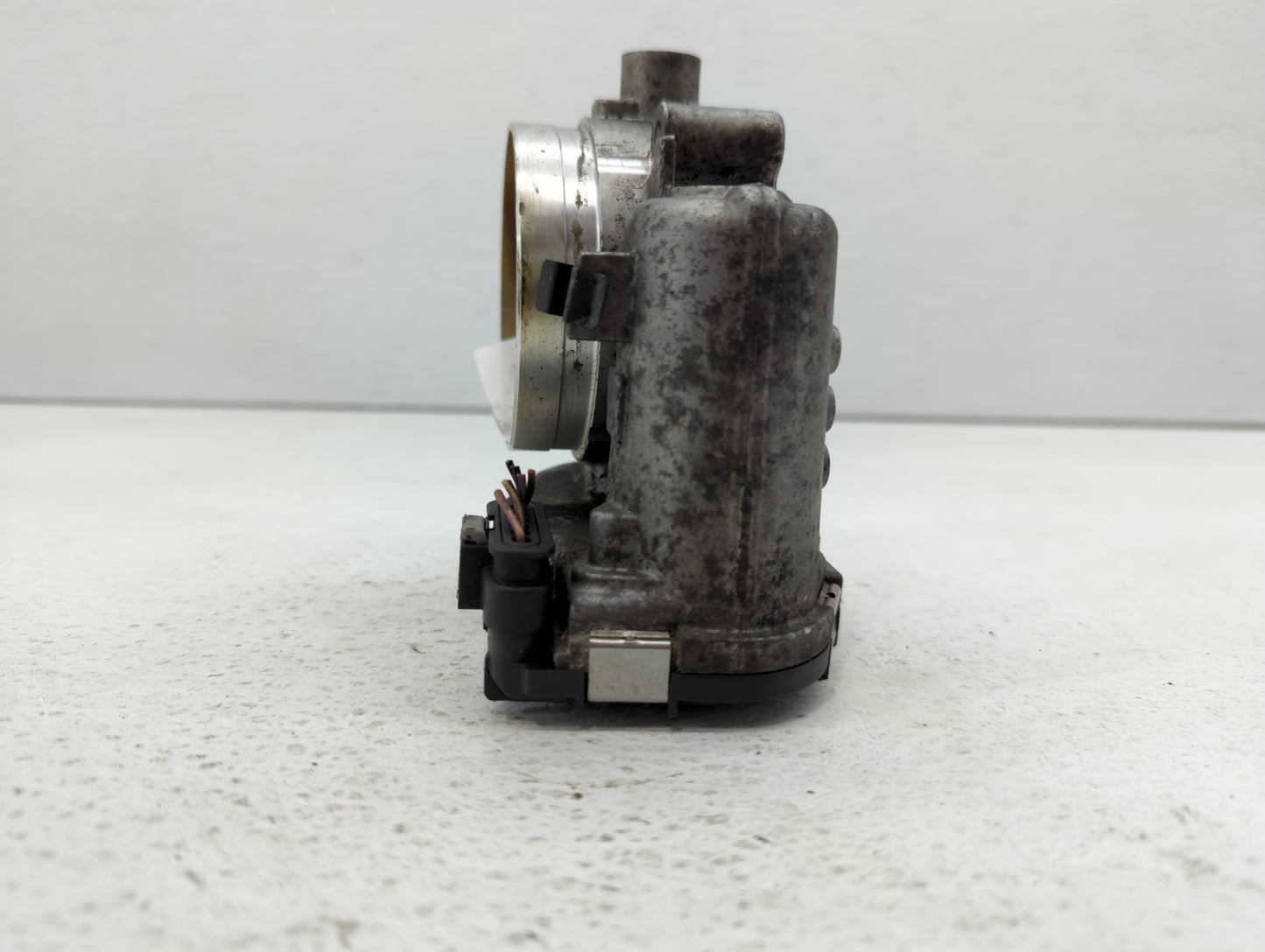 2012-2016 Mercedes-Benz E350 Throttle Body P/N:A 276 141 01 25 2761410125 Fits OEM Used Auto Parts - Oemusedautoparts1.com