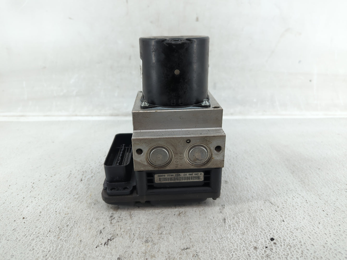 2013 Mercedes-Benz E350 ABS Pump Control Module Replacement P/N:3451 6791173-01 3451 6785442-01 Fits OEM Used Auto Parts - O