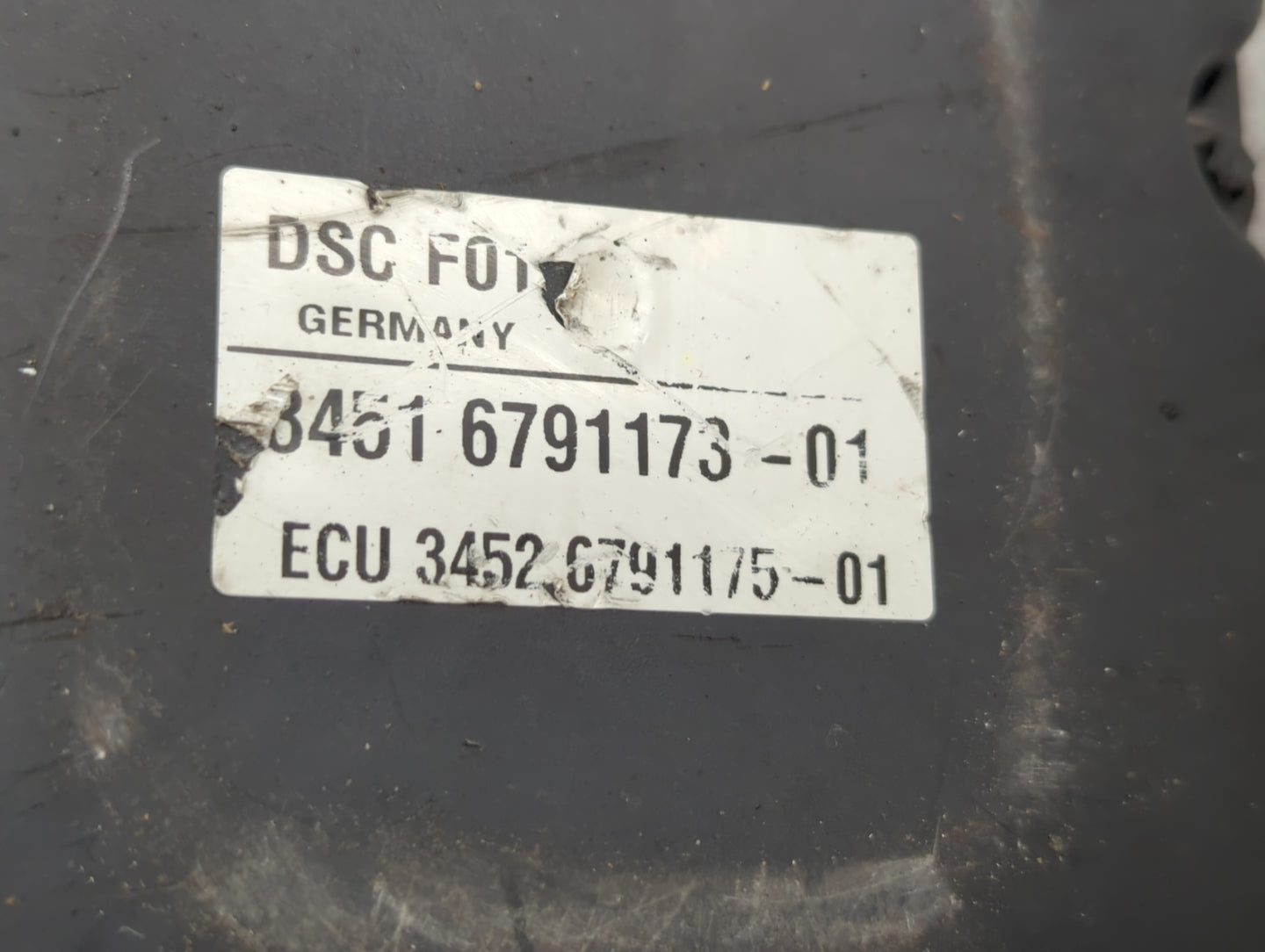 2013 Mercedes-Benz E350 ABS Pump Control Module Replacement P/N:3451 6791173-01 3451 6785442-01 Fits OEM Used Auto Parts - O