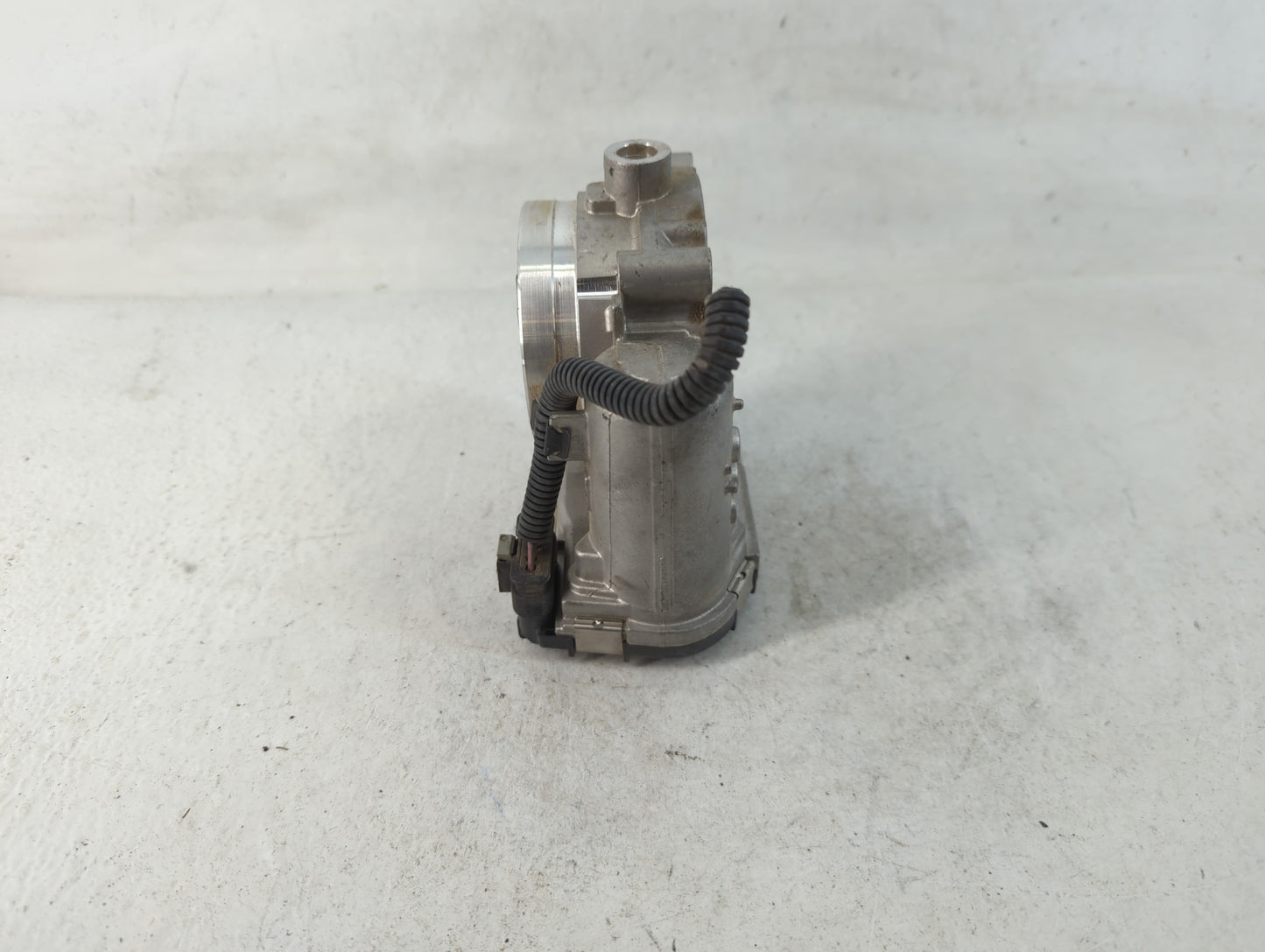 2012-2016 Mercedes-Benz E350 Throttle Body P/N:0 280 750 503 A 276 141 01 25 Fits OEM Used Auto Parts - Oemusedautoparts1.co