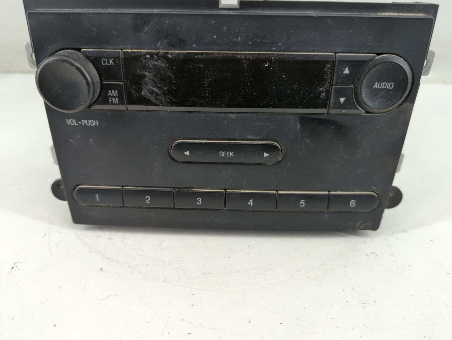 2013 Mercedes-Benz E350 Radio AM FM Cd Player Receiver Replacement P/N:DC2T-18K810-BA Fits Fits 2014 2015 2016 2017 2018 201