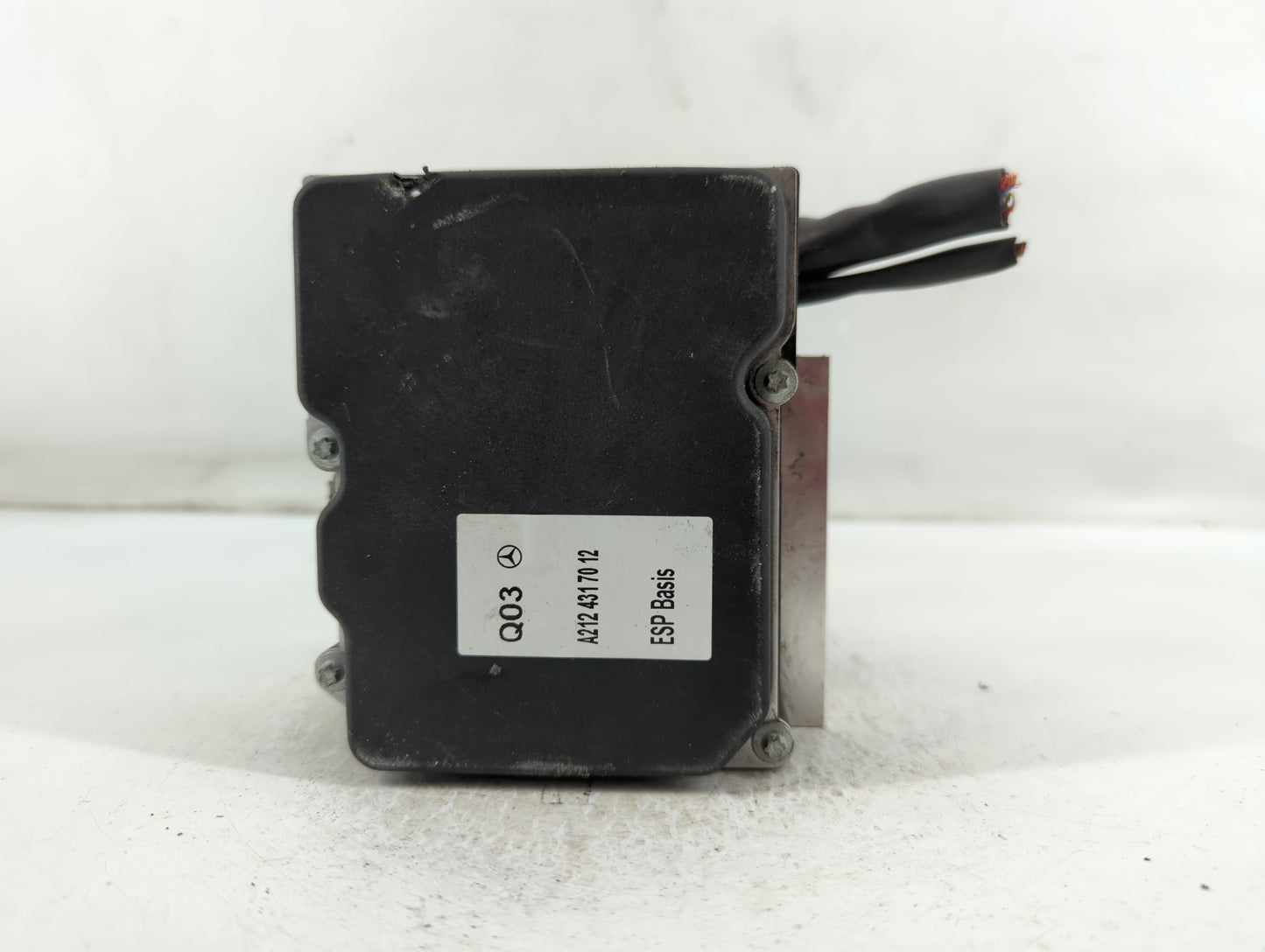 2013 Mercedes-Benz E350 ABS Pump Control Module Replacement P/N:0 265 239 257 Fits OEM Used Auto Parts - Oemusedautoparts1.c