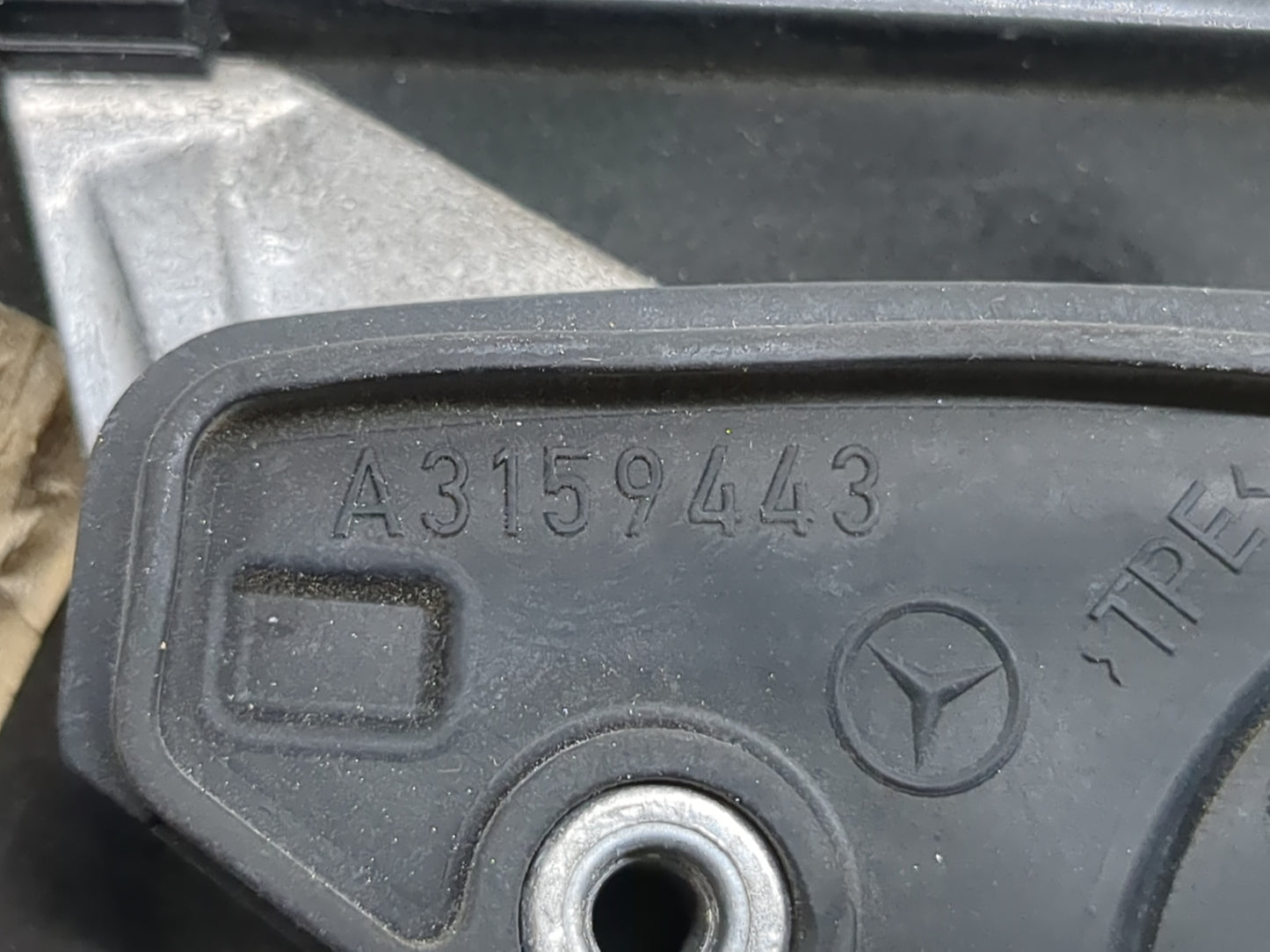 2011-2014 Mercedes-Benz E550 Driver Side View Mirror - Left Door Mirror OEM Used - Oemusedautoparts1.com
