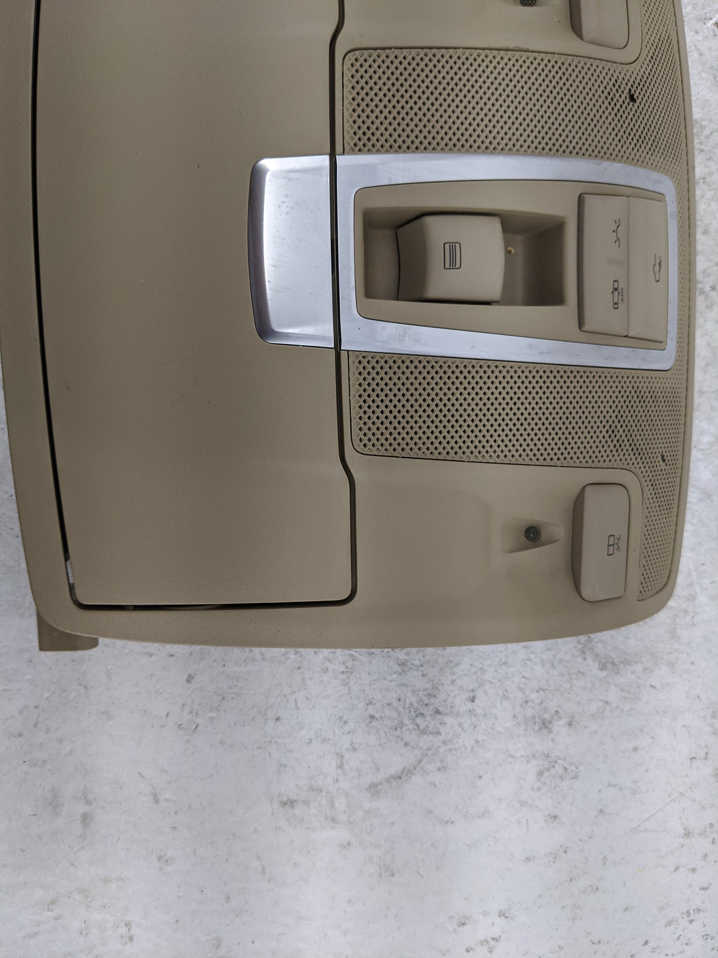 Mercedes-benz Gl-class Overhead Roof Console Interior Dome Light Tan - Oemusedautoparts1.com