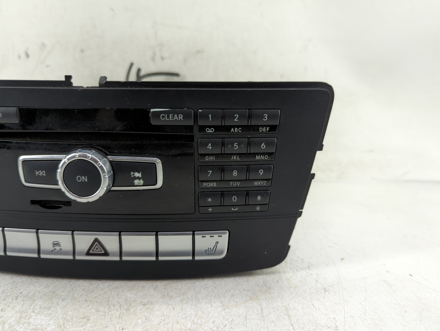 2013 Mercedes-Benz Gl350 Radio AM FM Cd Player Receiver Replacement P/N:1669000109 Fits OEM Used Auto Parts - Oemusedautopar