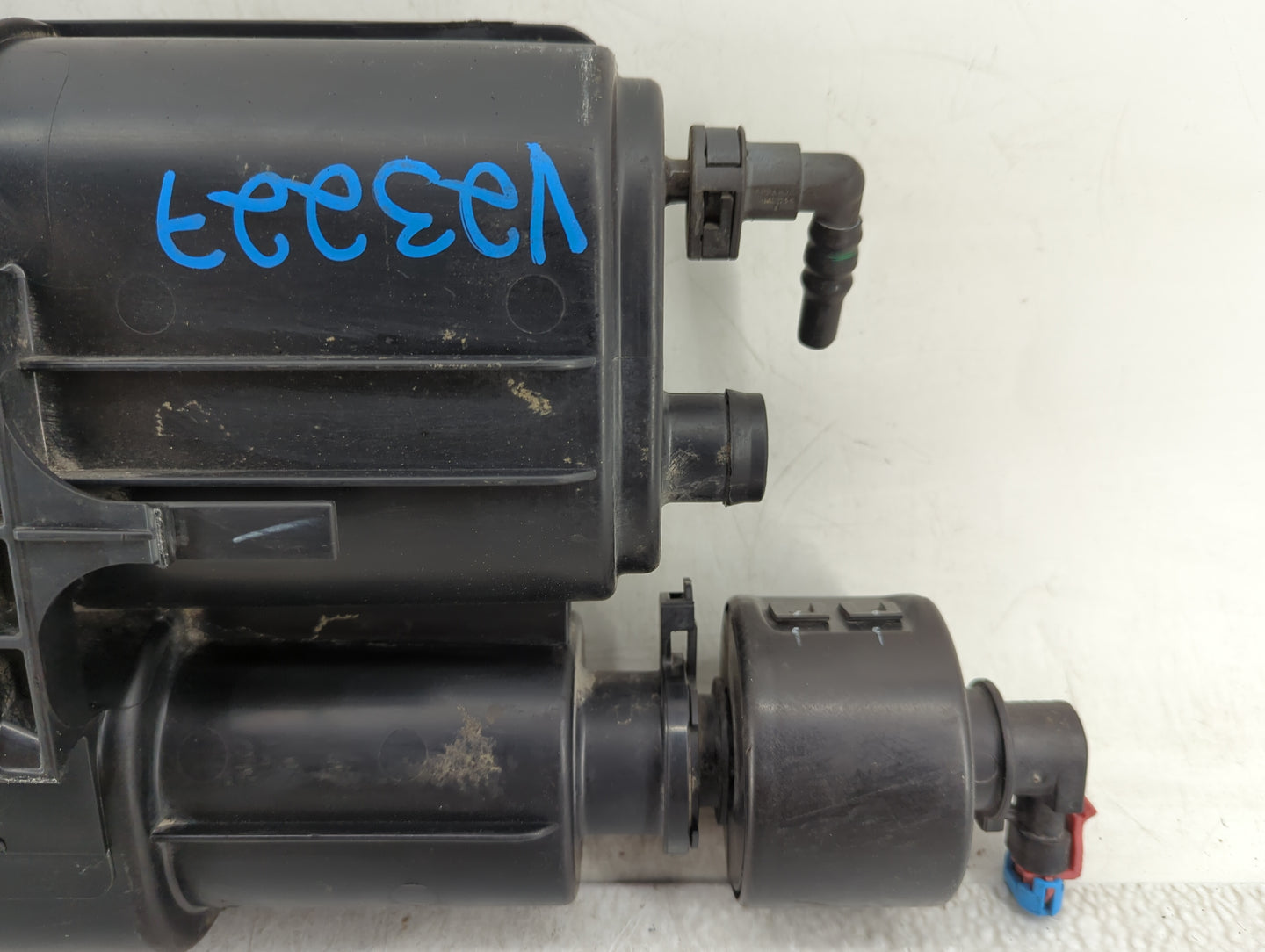 2013 Mercedes-benz Gl450 Fuel Vapor Charcoal Canister - Oemusedautoparts1.com