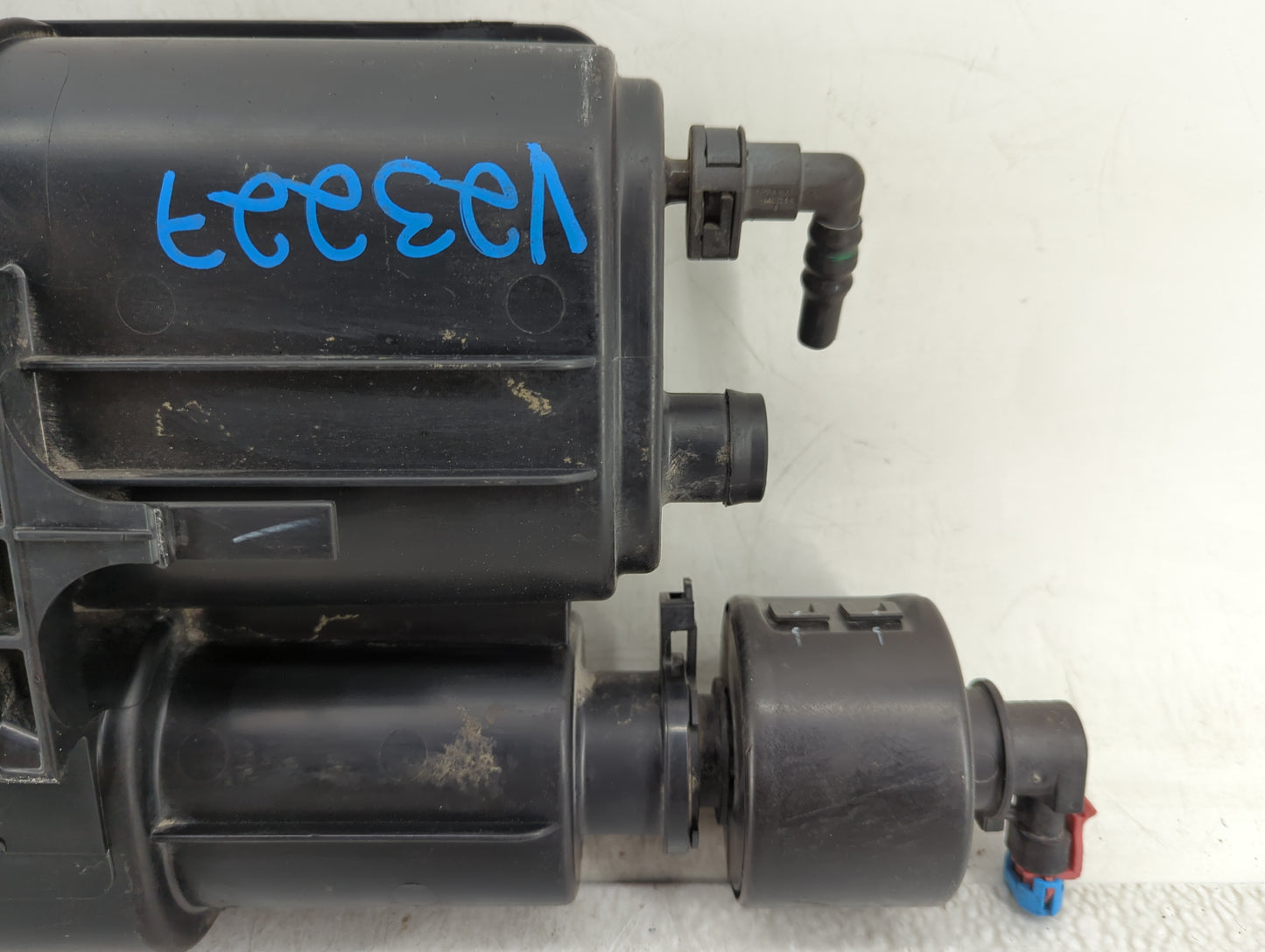 2013 Mercedes-benz Gl450 Fuel Vapor Charcoal Canister - Oemusedautoparts1.com