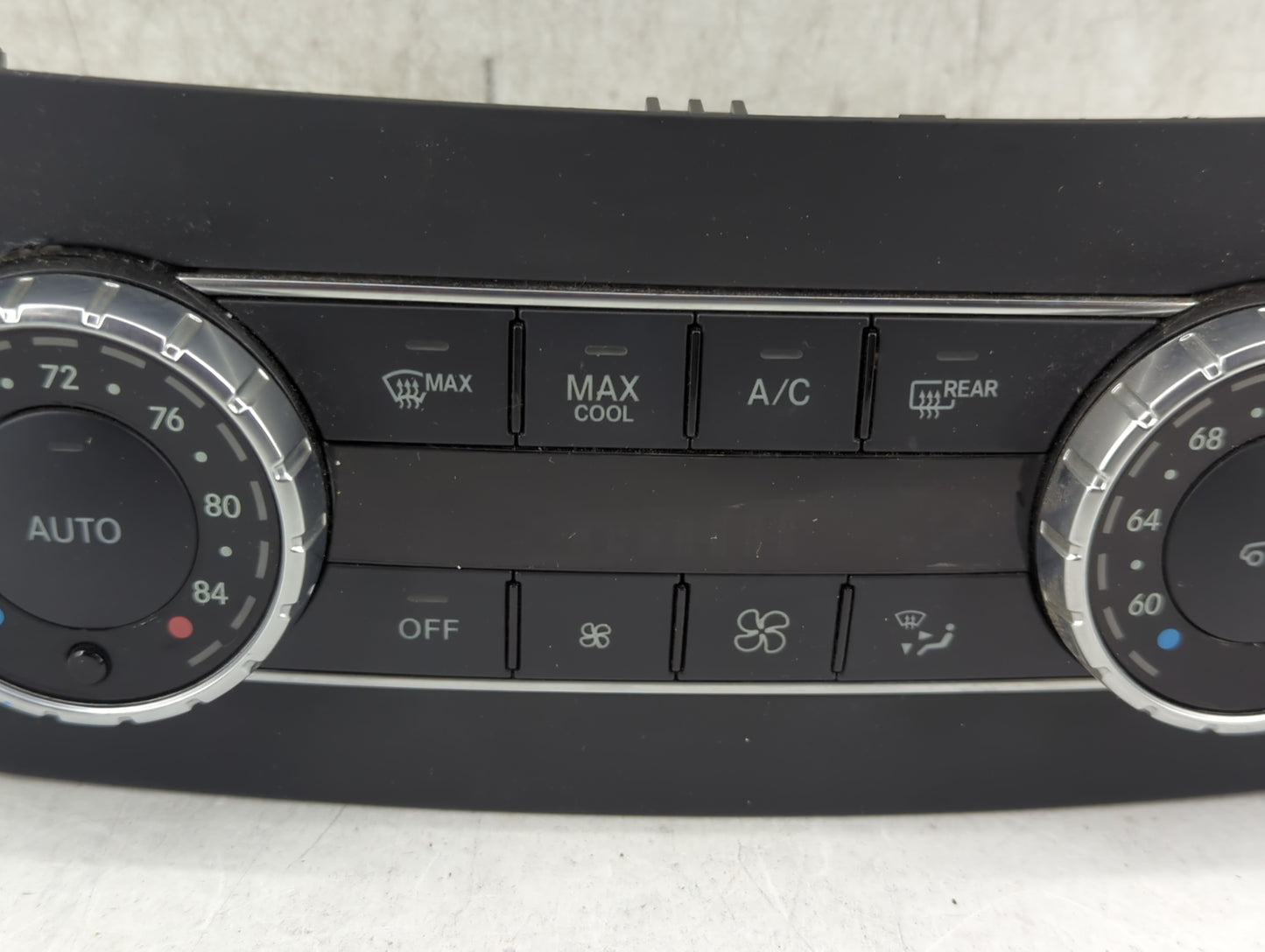 2013 Mercedes-Benz Gl450 Climate Control Module Temperature AC/Heater Replacement P/N:A1669007008 Fits OEM Used Auto Parts -