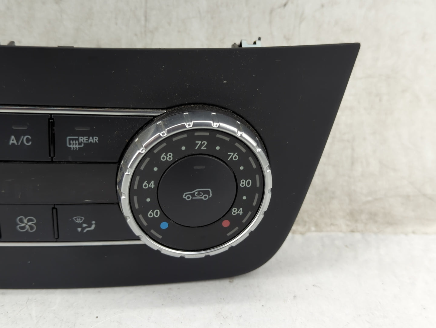 2013 Mercedes-Benz Gl450 Climate Control Module Temperature AC/Heater Replacement P/N:A1669007008 Fits OEM Used Auto Parts -
