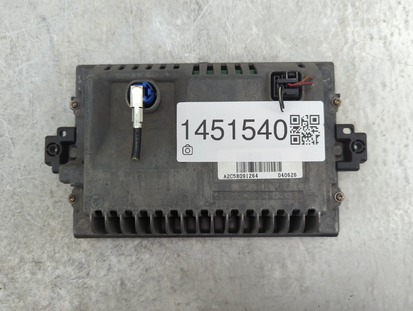 2013-2014 Mercedes-benz Gl450 Information Display Screen - Oemusedautoparts1.com