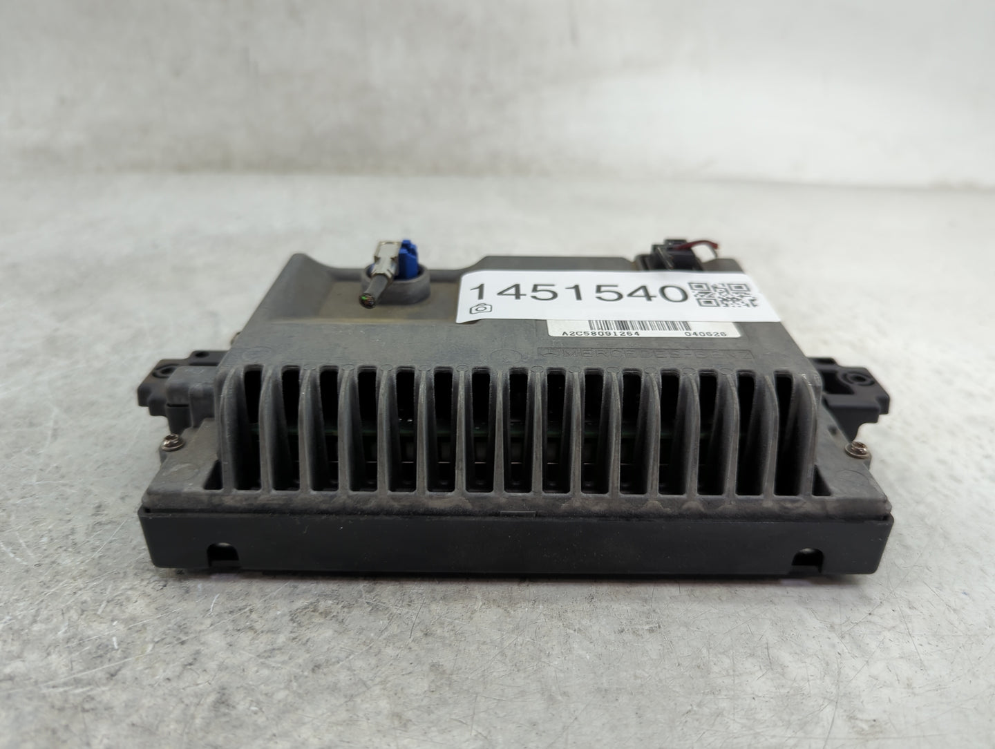 2013-2014 Mercedes-benz Gl450 Information Display Screen - Oemusedautoparts1.com