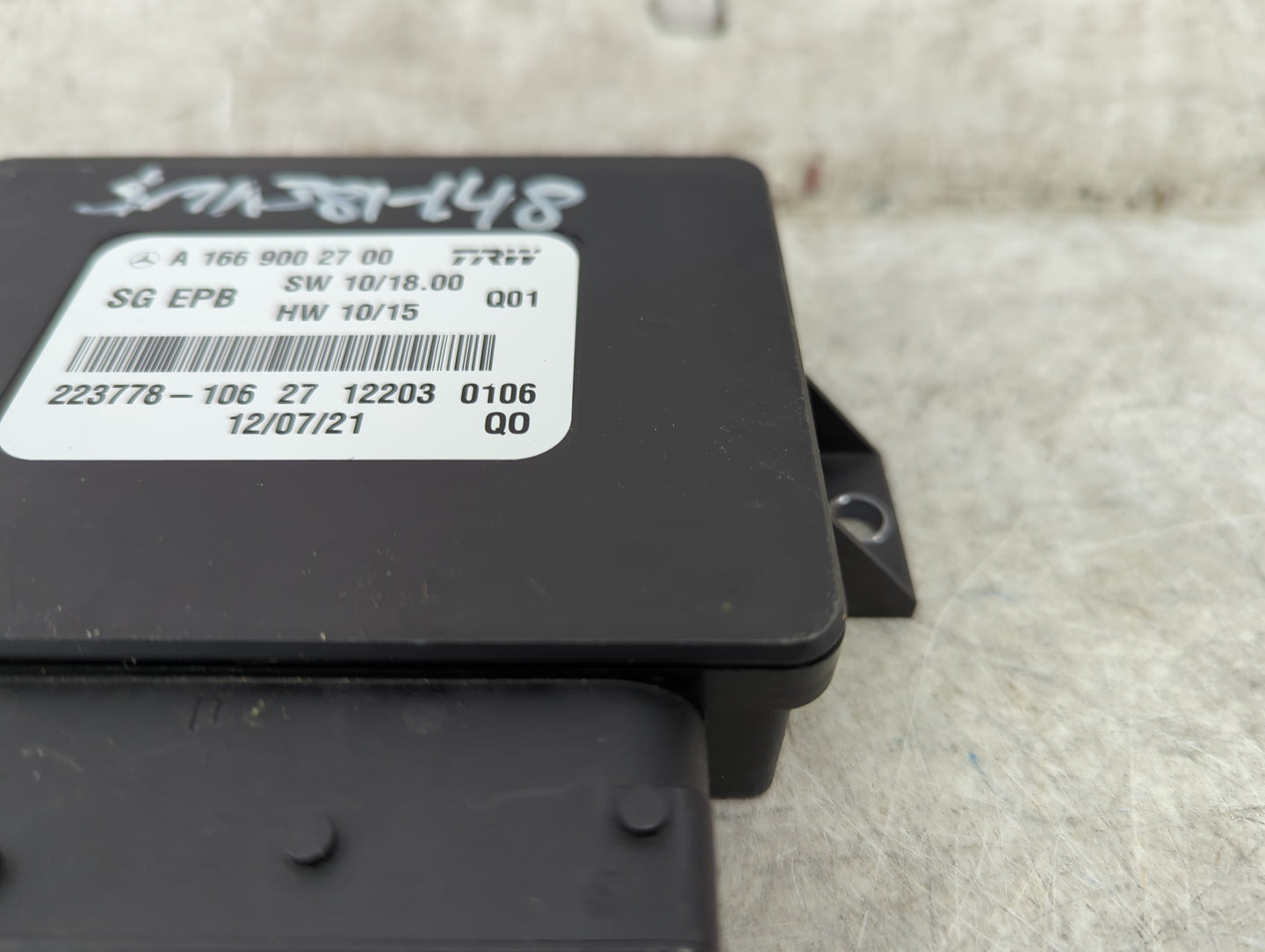 2013-2014 Mercedes-benz Gl450 Parking Brake Control Module - Oemusedautoparts1.com