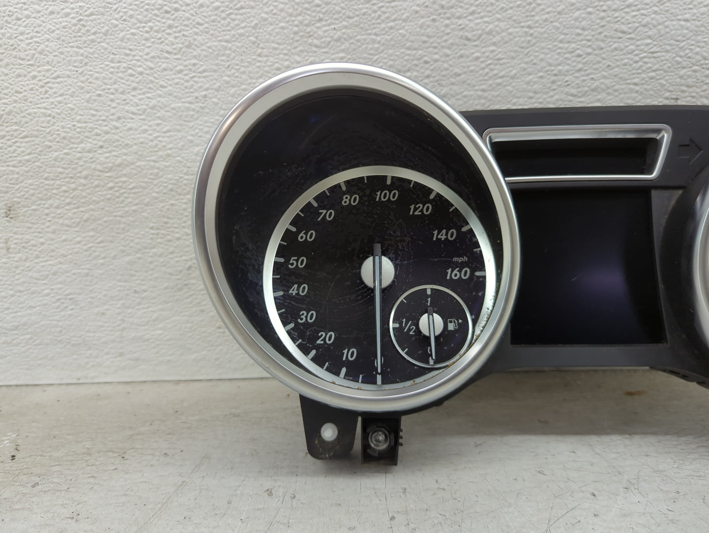 2013 Mercedes-Benz Gl450 Instrument Cluster Speedometer Gauges P/N:A1669003106 0263683115, A1669017401, A1669022003 Miles:61