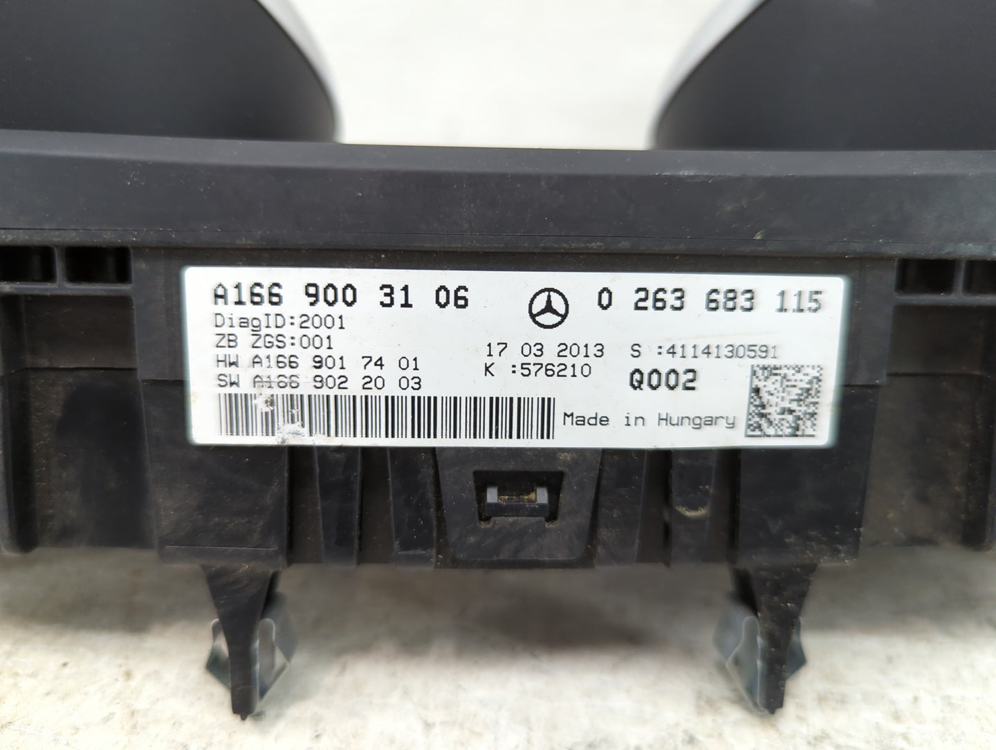 2013 Mercedes-Benz Gl450 Instrument Cluster Speedometer Gauges P/N:A1669003106 0263683115, A1669017401, A1669022003 Miles:61