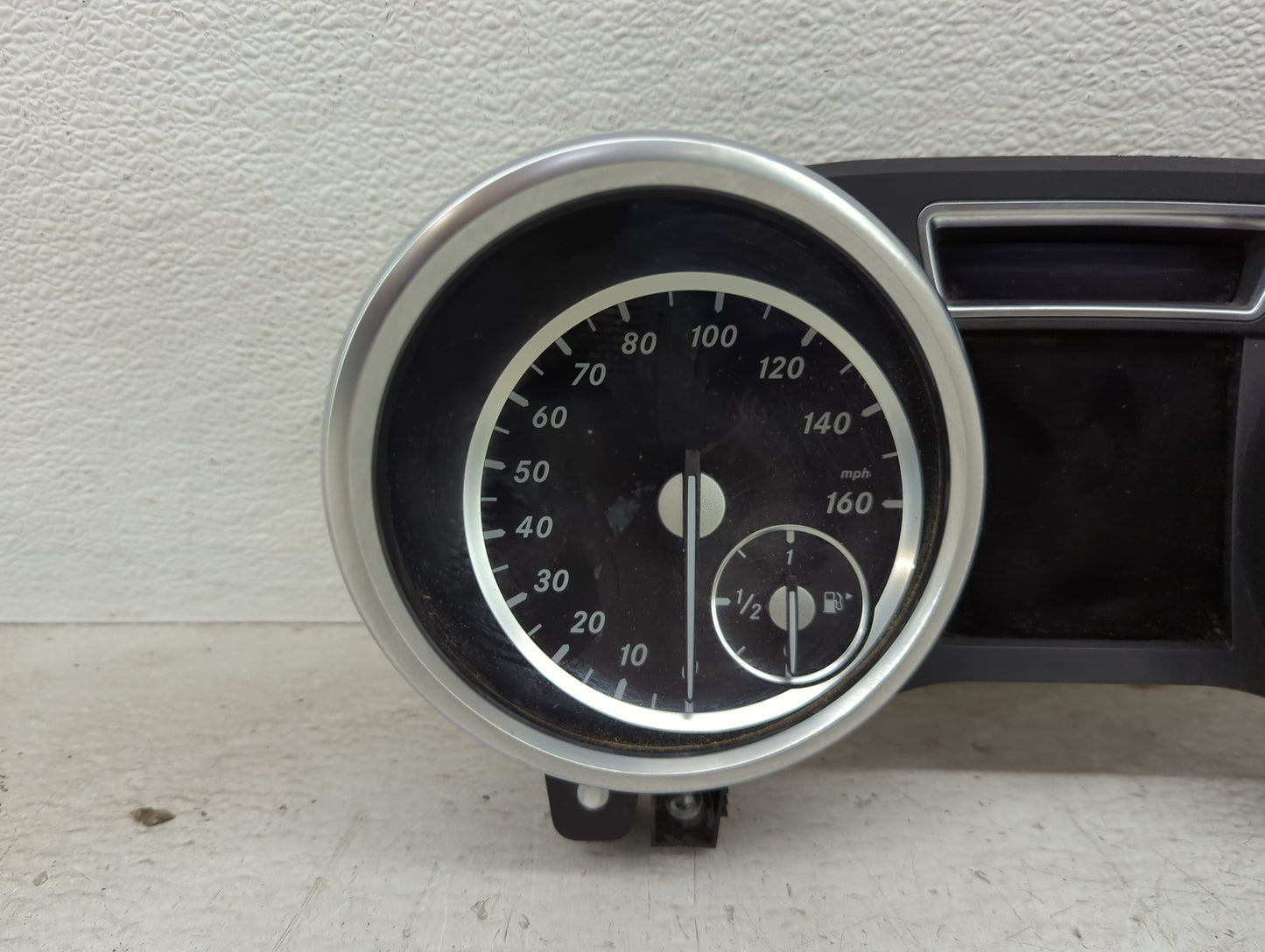 2013 Mercedes-Benz Gl450 Instrument Cluster Speedometer Gauges P/N:A1669003106 0263683115, A1669017401, A1669022003 Miles: F