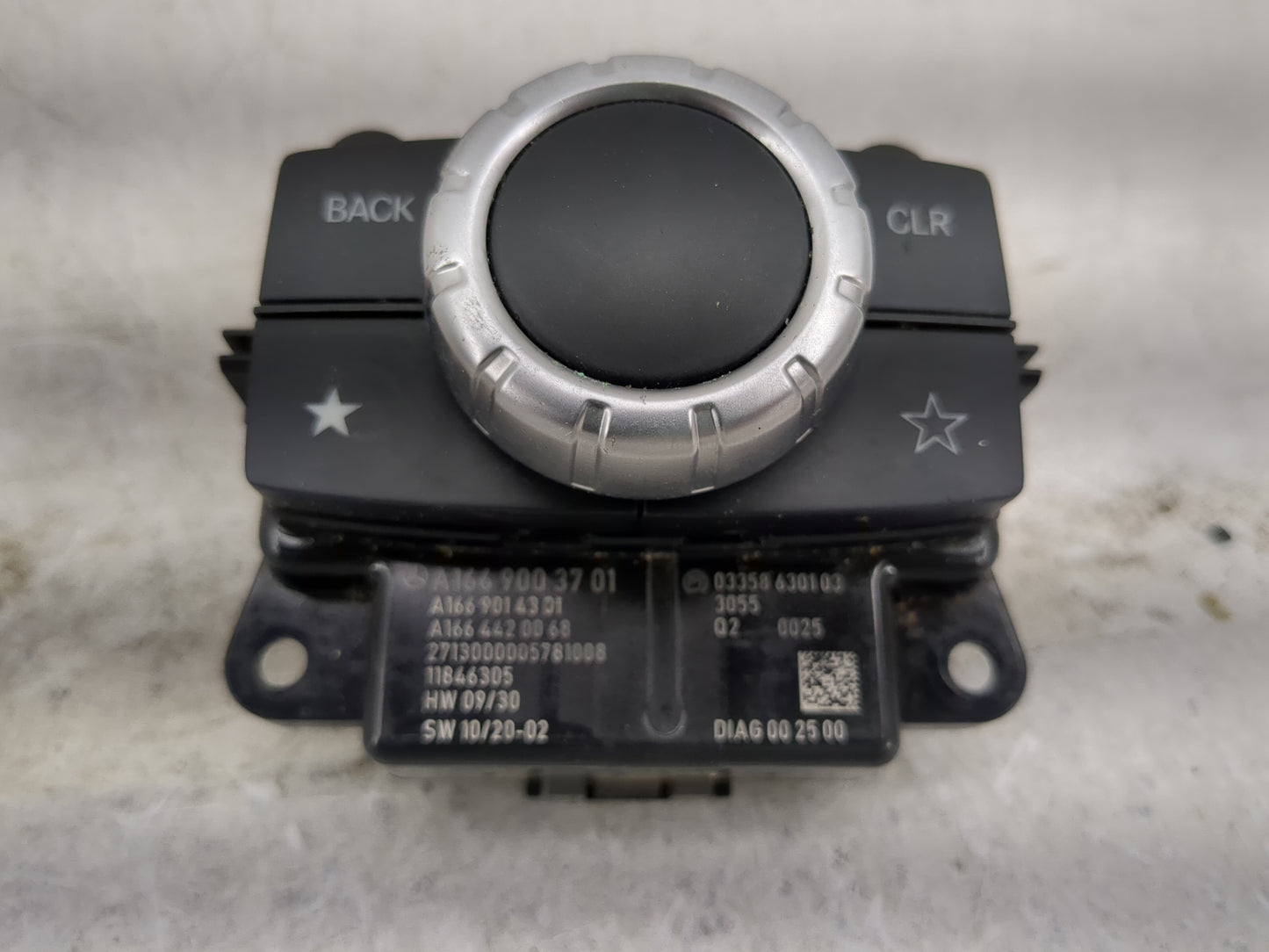 2013-2013 Mercedes-benz Gl450 Radio Control Panel - Oemusedautoparts1.com