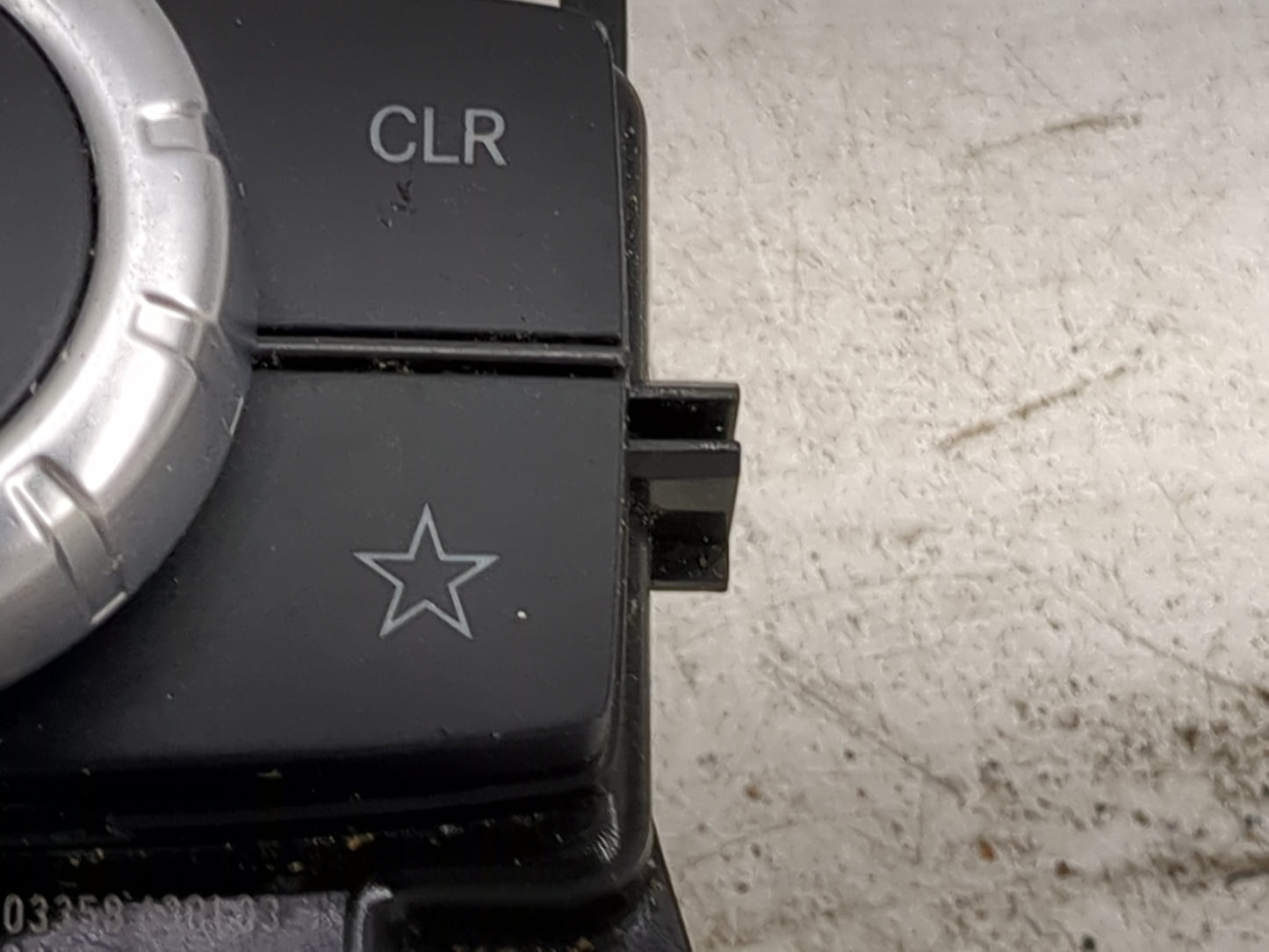 2013-2013 Mercedes-benz Gl450 Radio Control Panel - Oemusedautoparts1.com