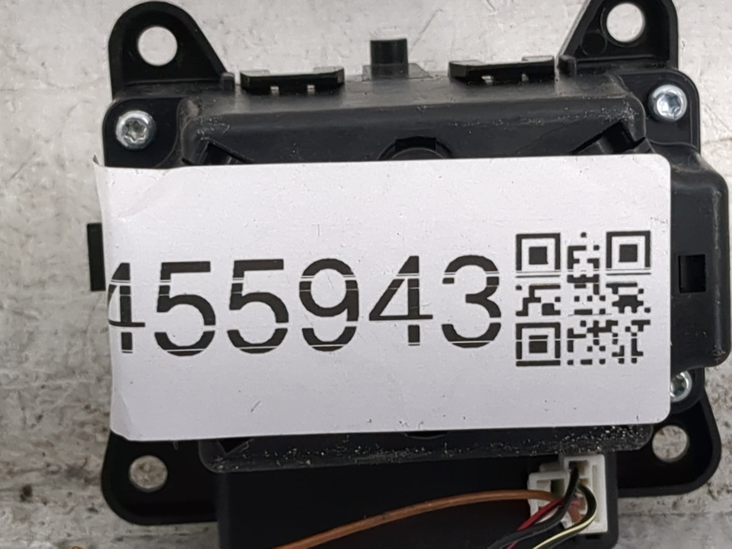 2013-2013 Mercedes-benz Gl450 Radio Control Panel - Oemusedautoparts1.com