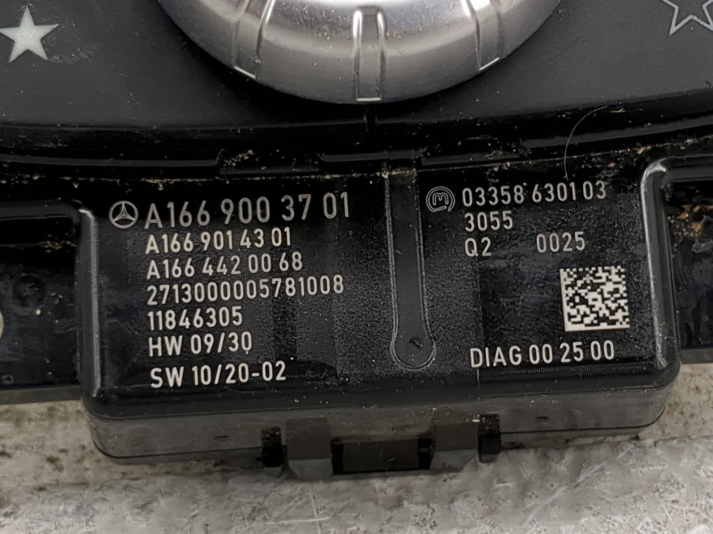 2013-2013 Mercedes-benz Gl450 Radio Control Panel - Oemusedautoparts1.com