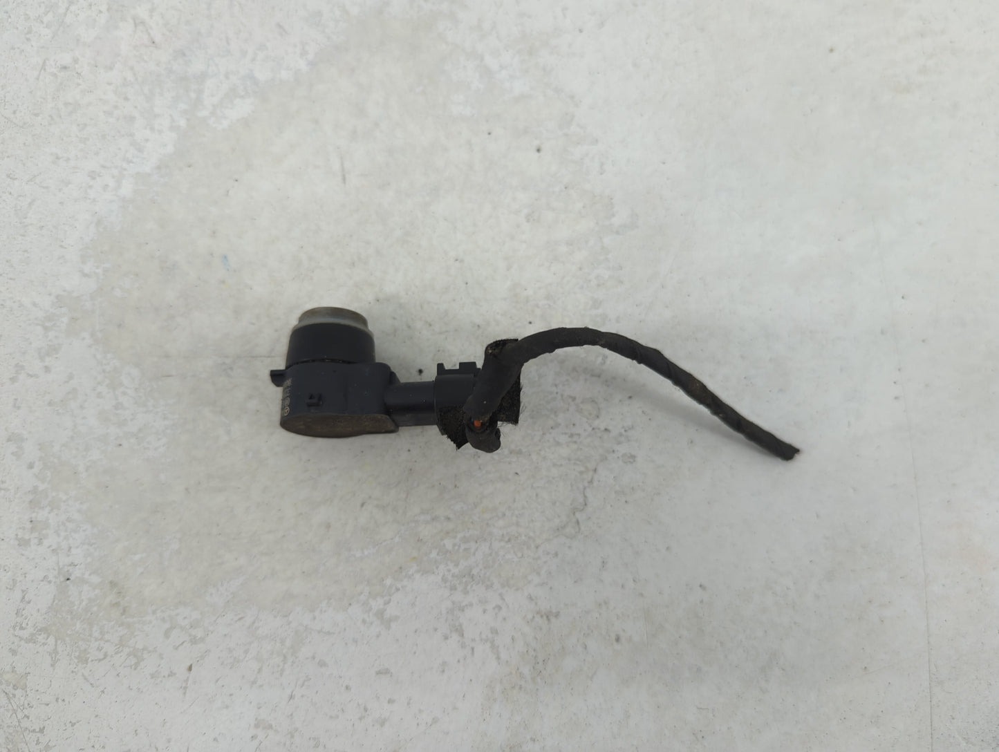 2013 Mercedes-benz Gl450 Front Park Assist Sensor Black 1456218 - Oemusedautoparts1.com