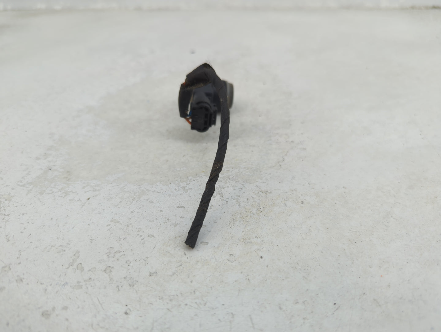 2013 Mercedes-benz Gl450 Front Park Assist Sensor Black 1456218 - Oemusedautoparts1.com