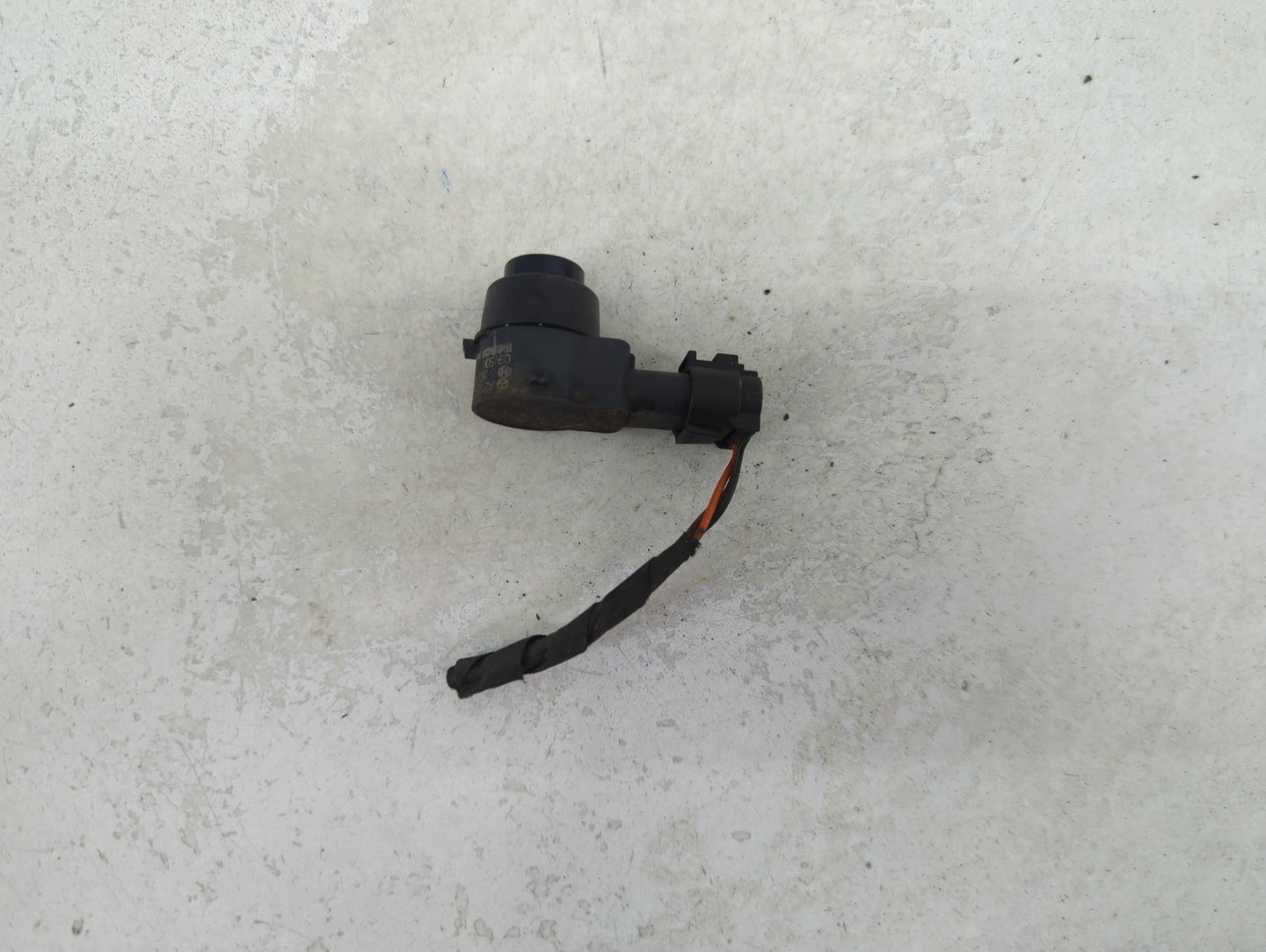 2013 Mercedes-benz Gl450 Front Park Assist Sensor Black 1456823 - Oemusedautoparts1.com