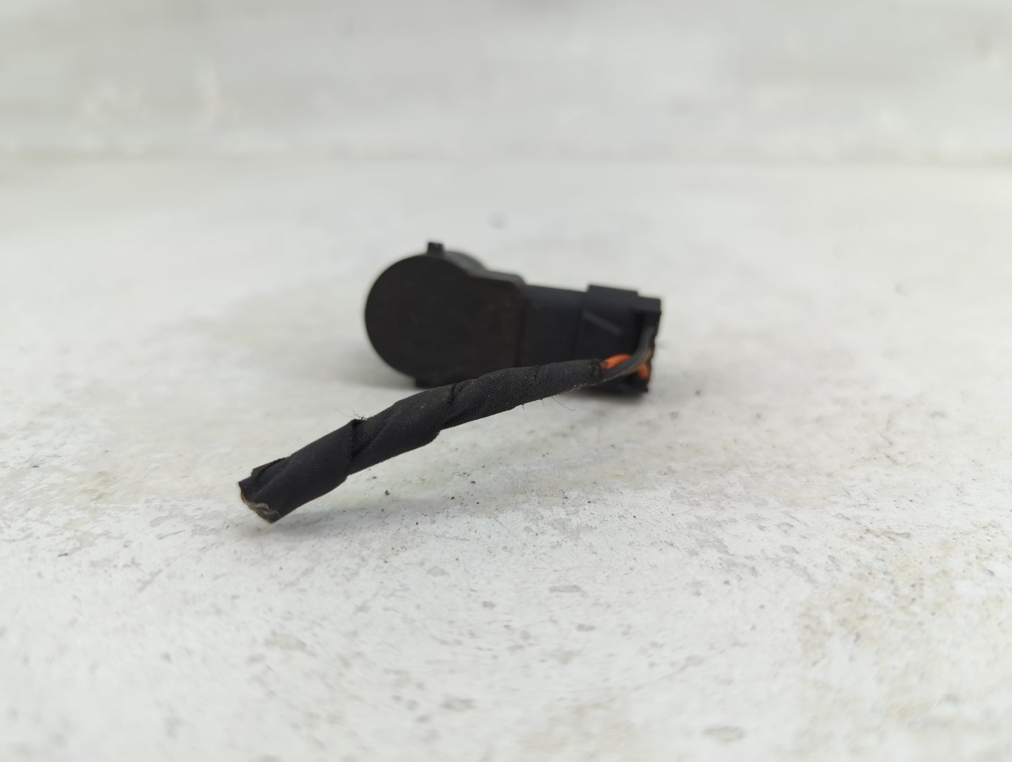 2013 Mercedes-benz Gl450 Front Park Assist Sensor Black 1456823 - Oemusedautoparts1.com