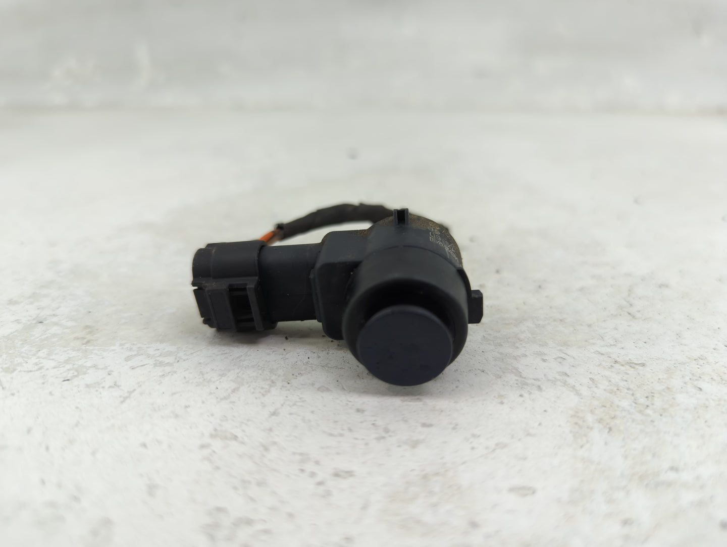 2013 Mercedes-benz Gl450 Front Park Assist Sensor Black 1456823 - Oemusedautoparts1.com