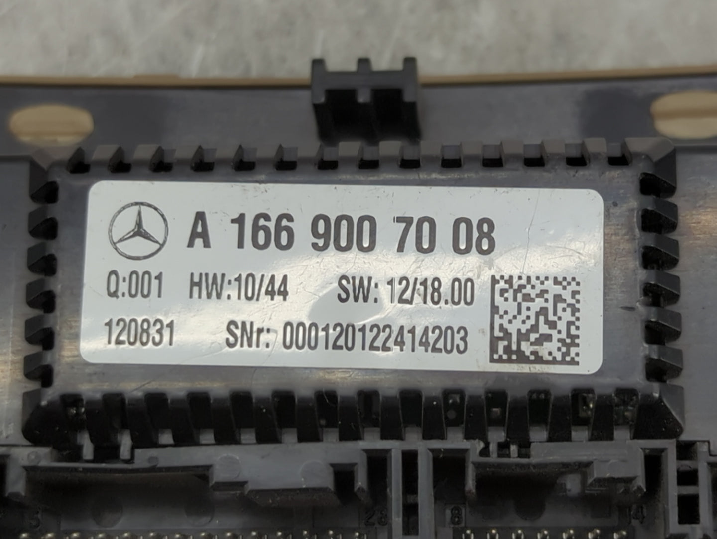 2013 Mercedes-Benz Gl450 Climate Control Module Temperature AC/Heater Replacement P/N:A1669007008 Fits OEM Used Auto Parts -