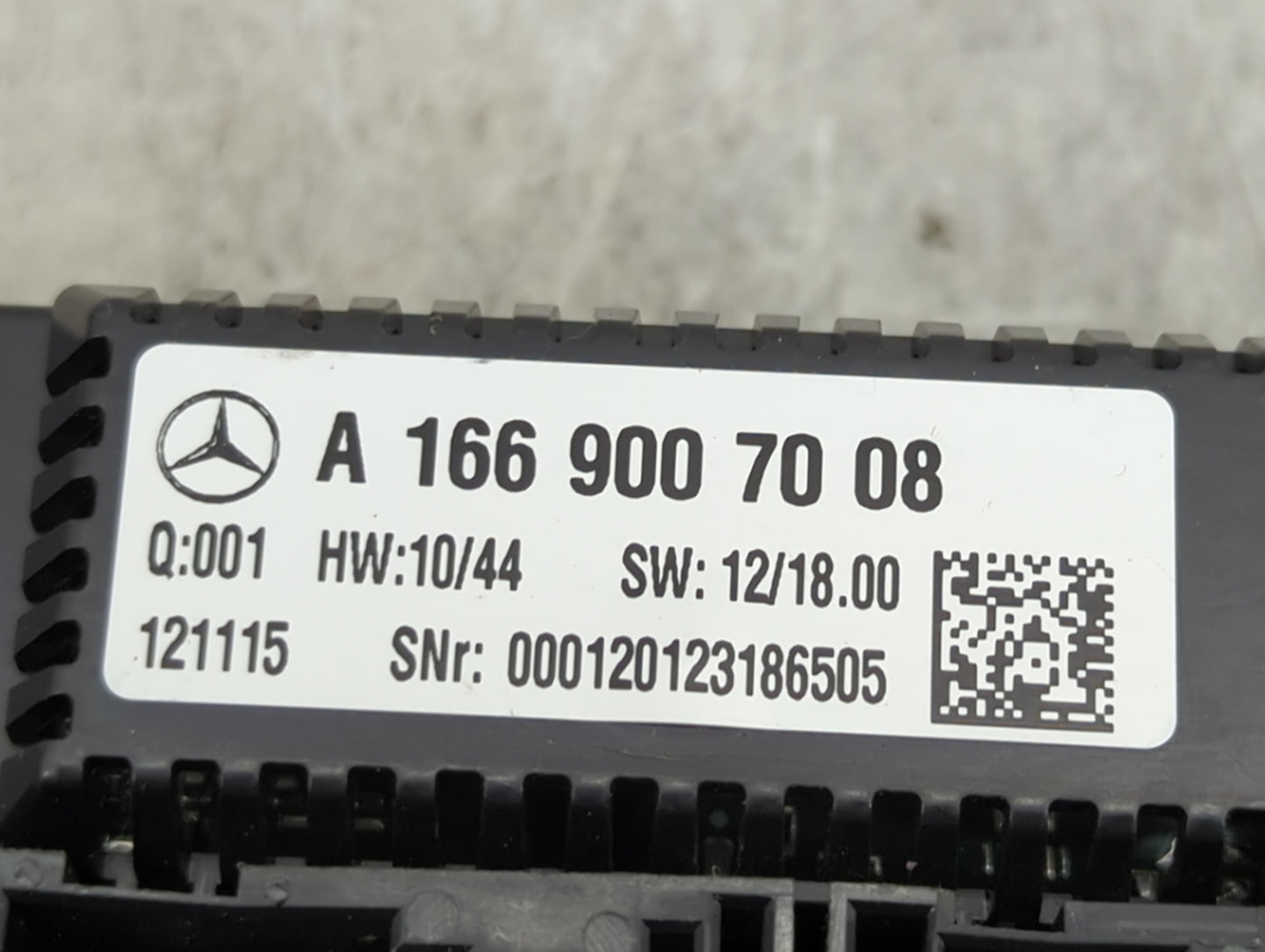 2013 Mercedes-Benz Gl450 Climate Control Module Temperature AC/Heater Replacement P/N:A 166 900 70 08 Fits OEM Used Auto Par