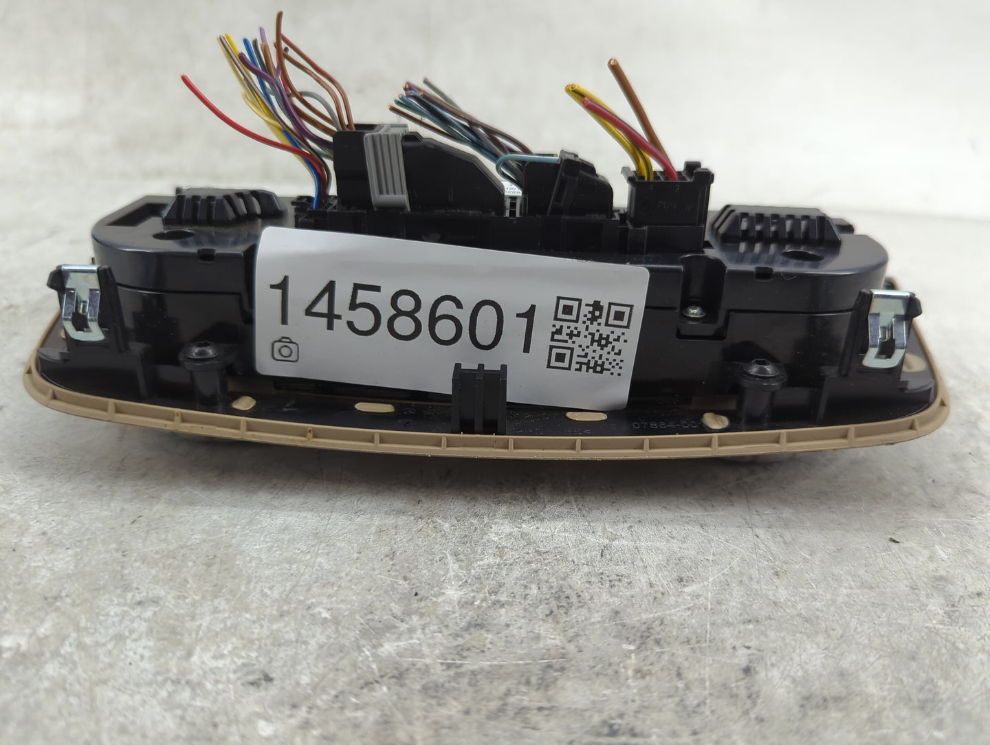 2013 Mercedes-Benz Gl450 Climate Control Module Temperature AC/Heater Replacement P/N:A 166 900 70 08 Fits OEM Used Auto Par