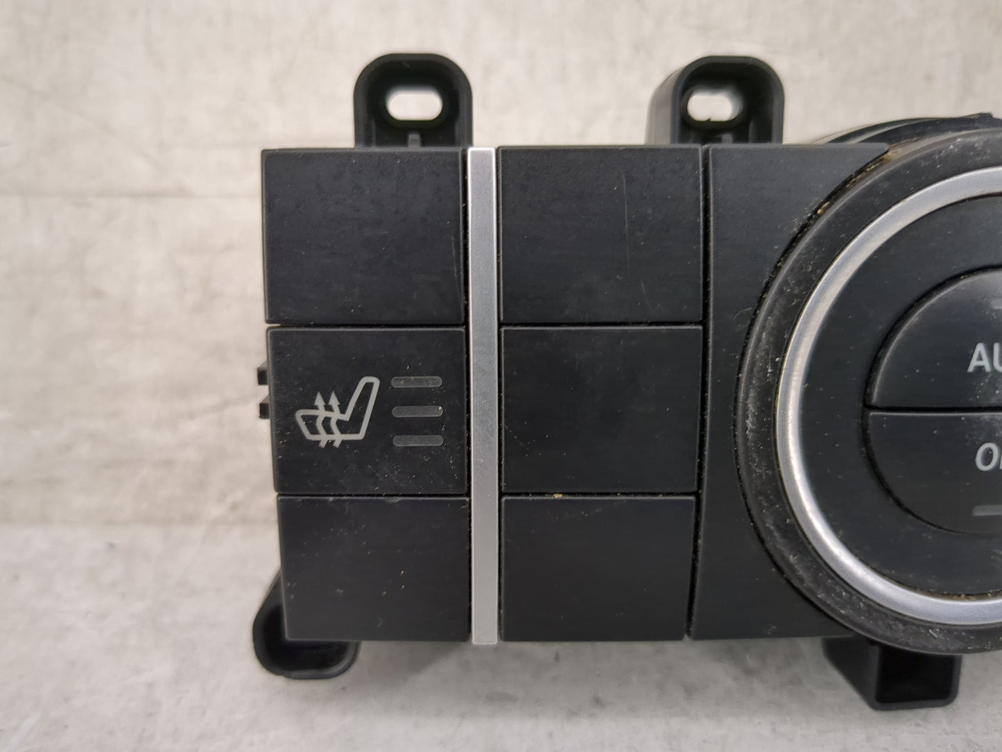 2013 Mercedes-Benz Gl450 Climate Control Module Temperature AC/Heater Replacement P/N:166 902 00 00 166 870 31 10 Fits Fits 