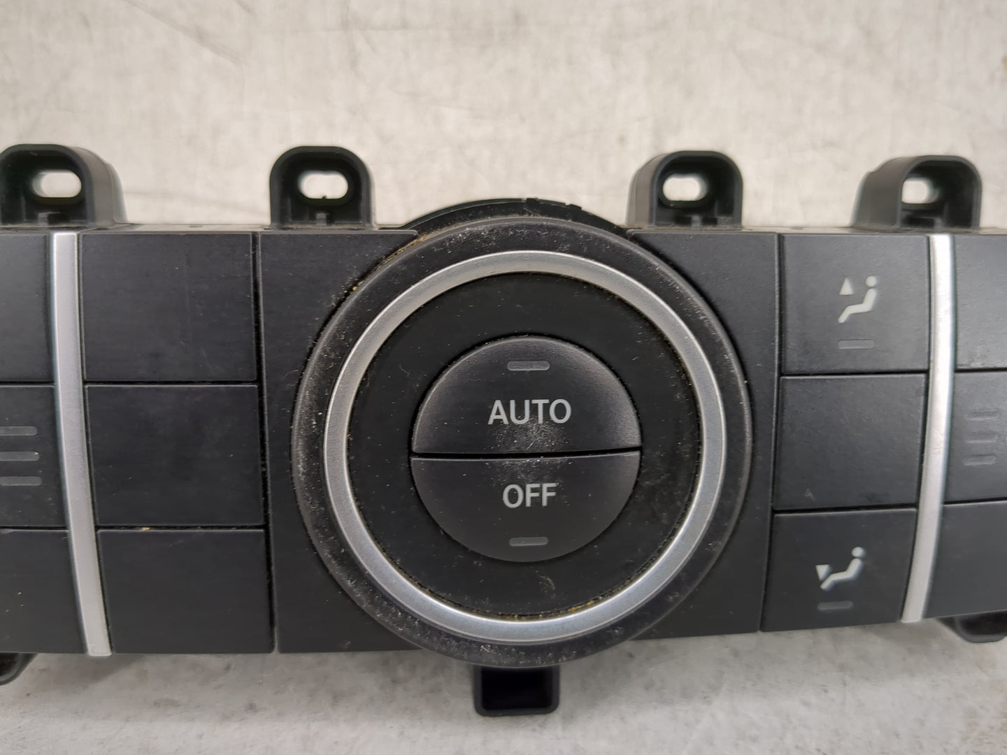 2013 Mercedes-Benz Gl450 Climate Control Module Temperature AC/Heater Replacement P/N:166 902 00 00 166 870 31 10 Fits Fits 