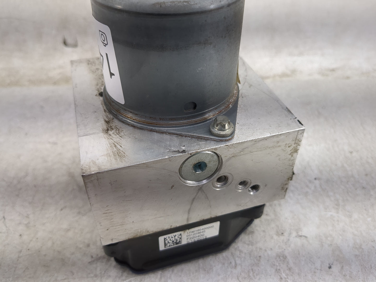 2013 Mercedes-Benz Gl450 ABS Pump Control Module Replacement P/N:A1664314612 KA3121B1348AM Fits Fits 2012 OEM Used Auto Part